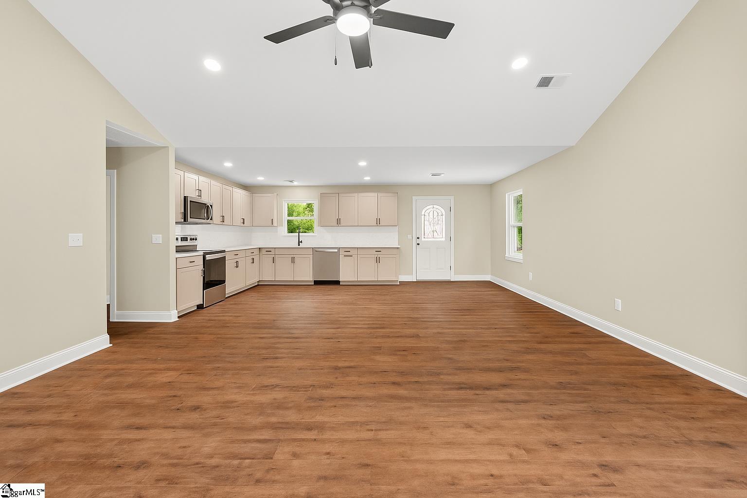 1606 S Murray Avenue Extension photo 7