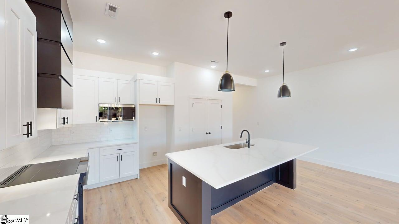 261 Ridge Road photo 3