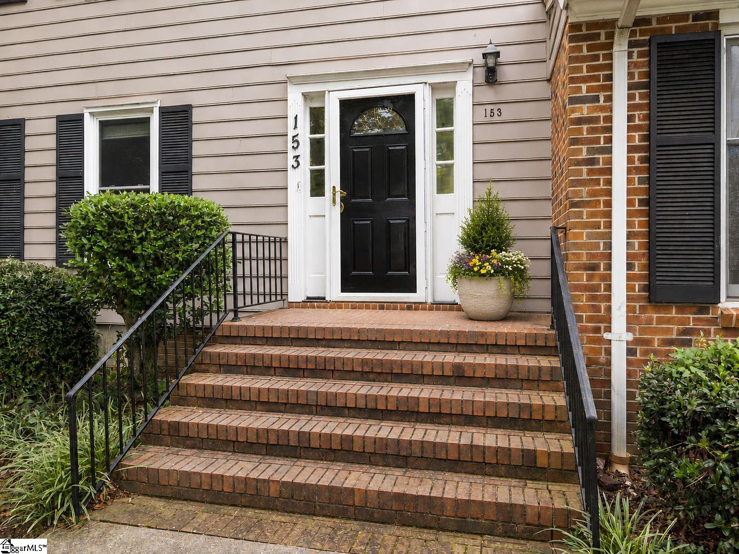 153 Highridge Drive Spartanburg, SC 29307