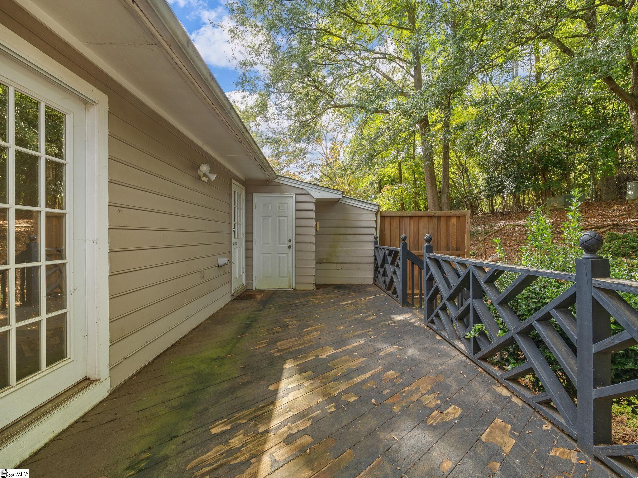 153 Highridge Drive Spartanburg, SC 29307
