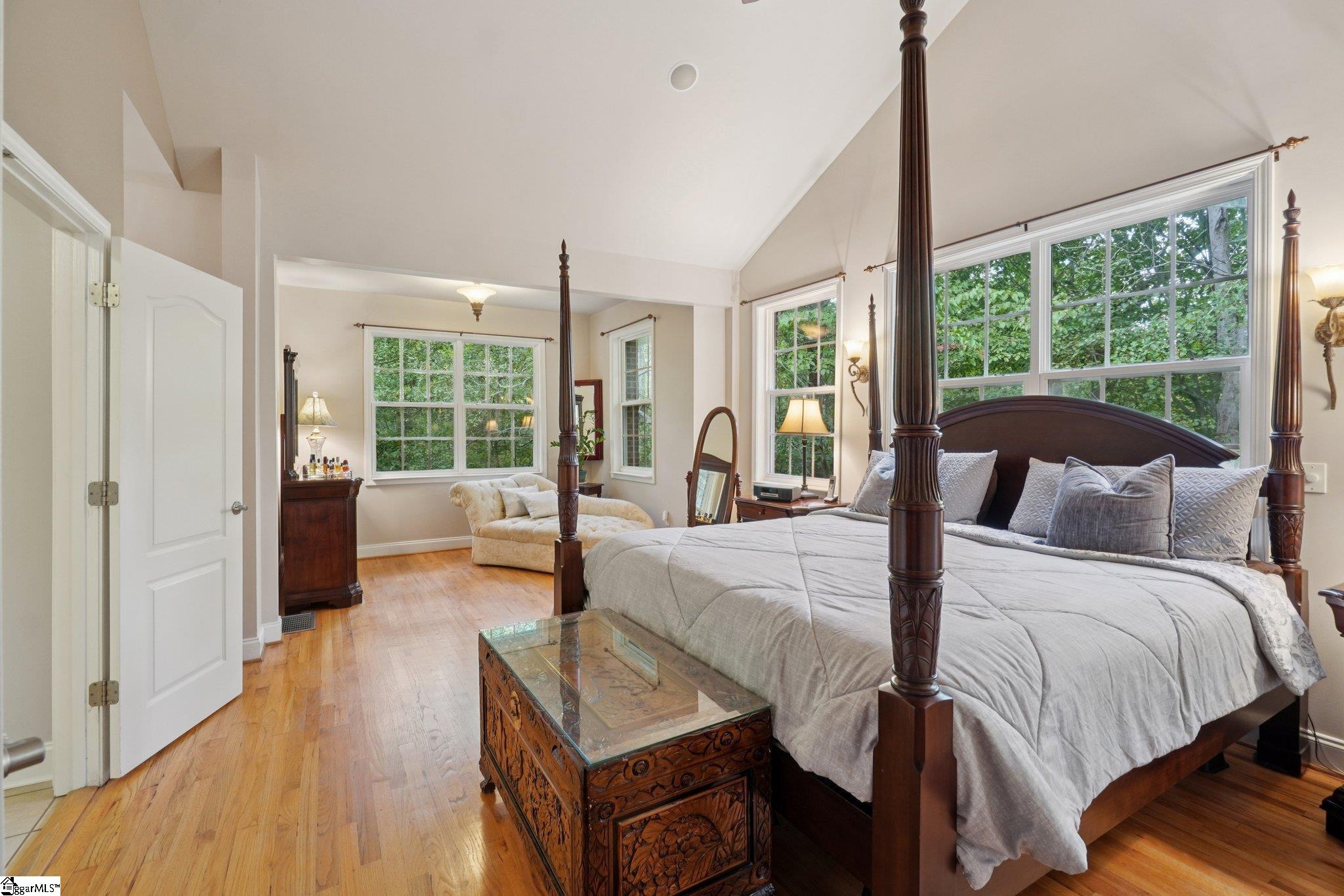 100 Paris Glen Way Greenville, SC 29609