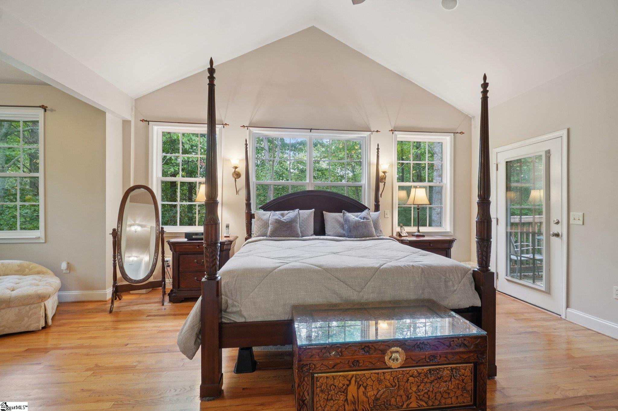 100 Paris Glen Way Greenville, SC 29609