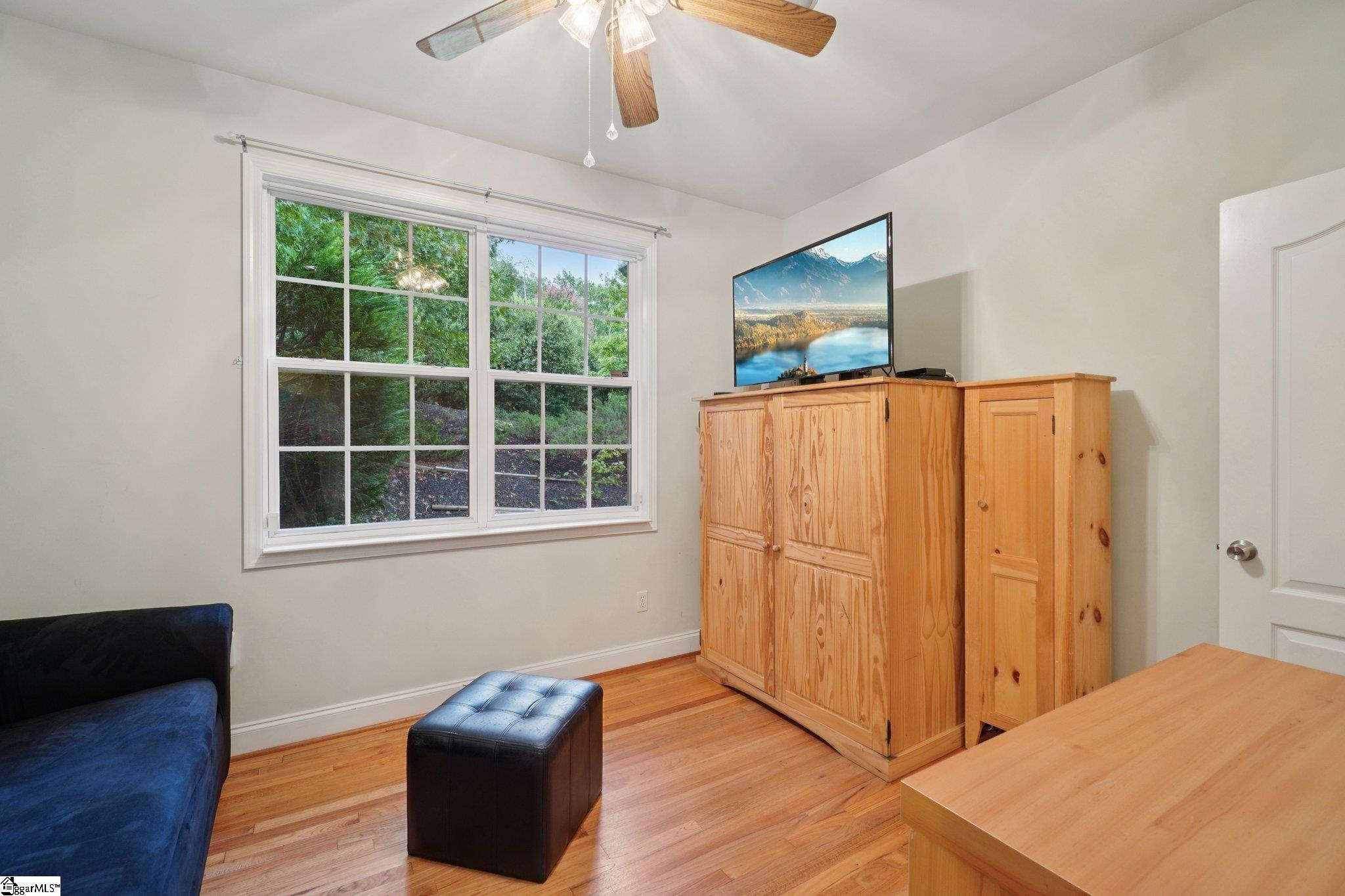 100 Paris Glen Way Greenville, SC 29609