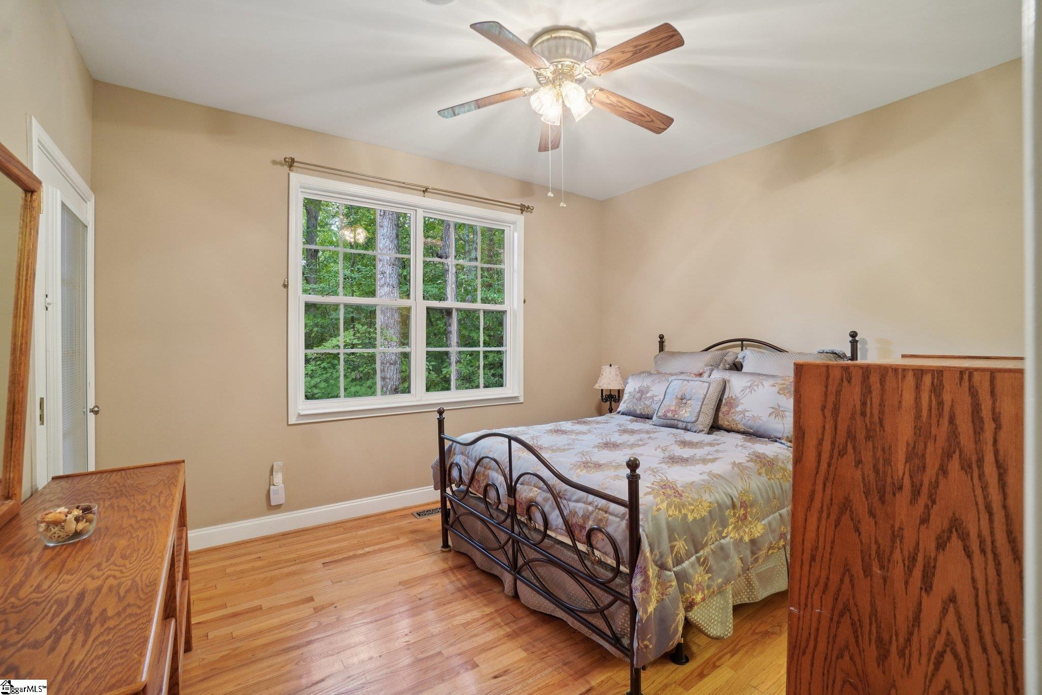 100 Paris Glen Way Greenville, SC 29609
