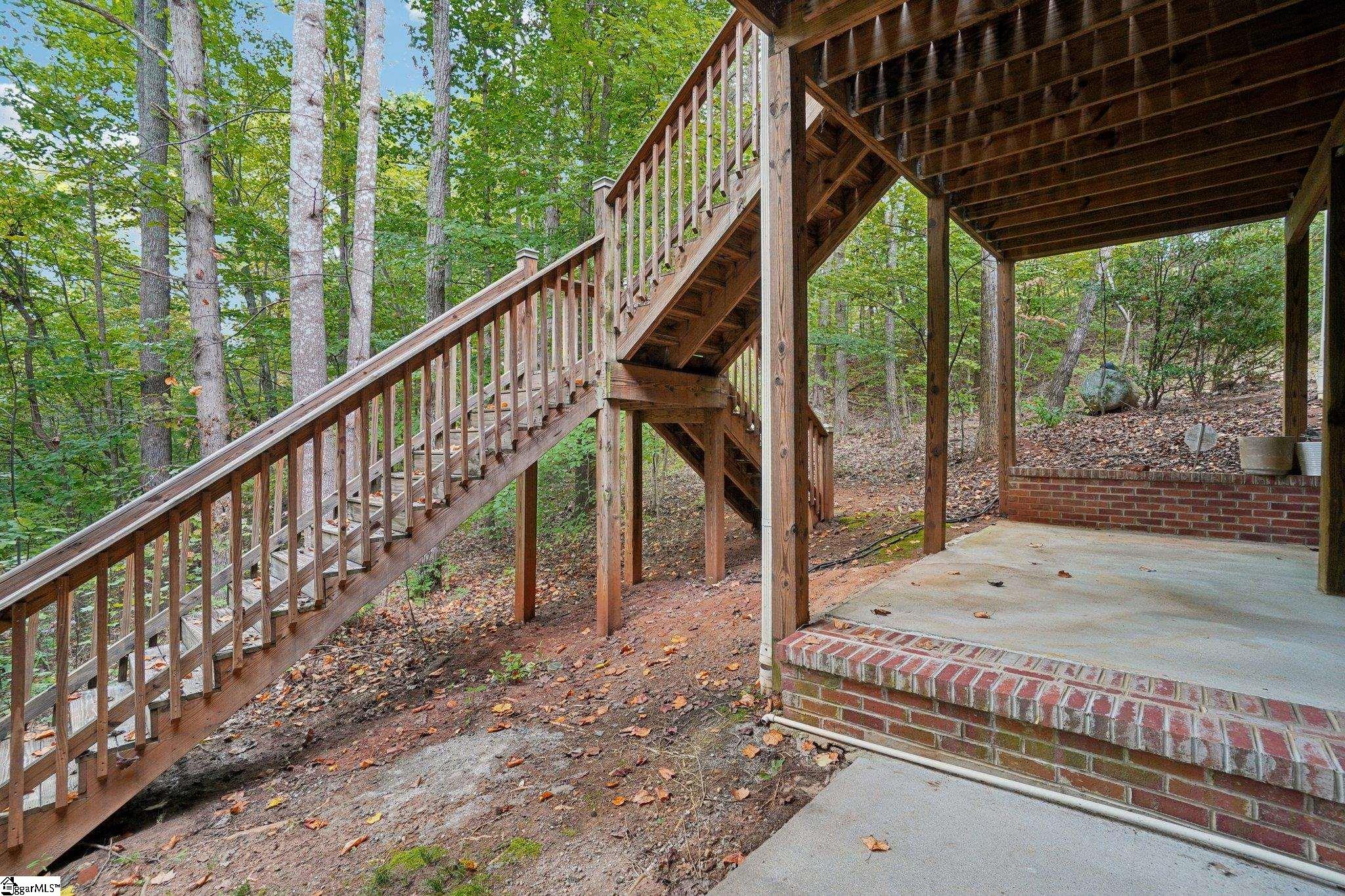 100 Paris Glen Way Greenville, SC 29609