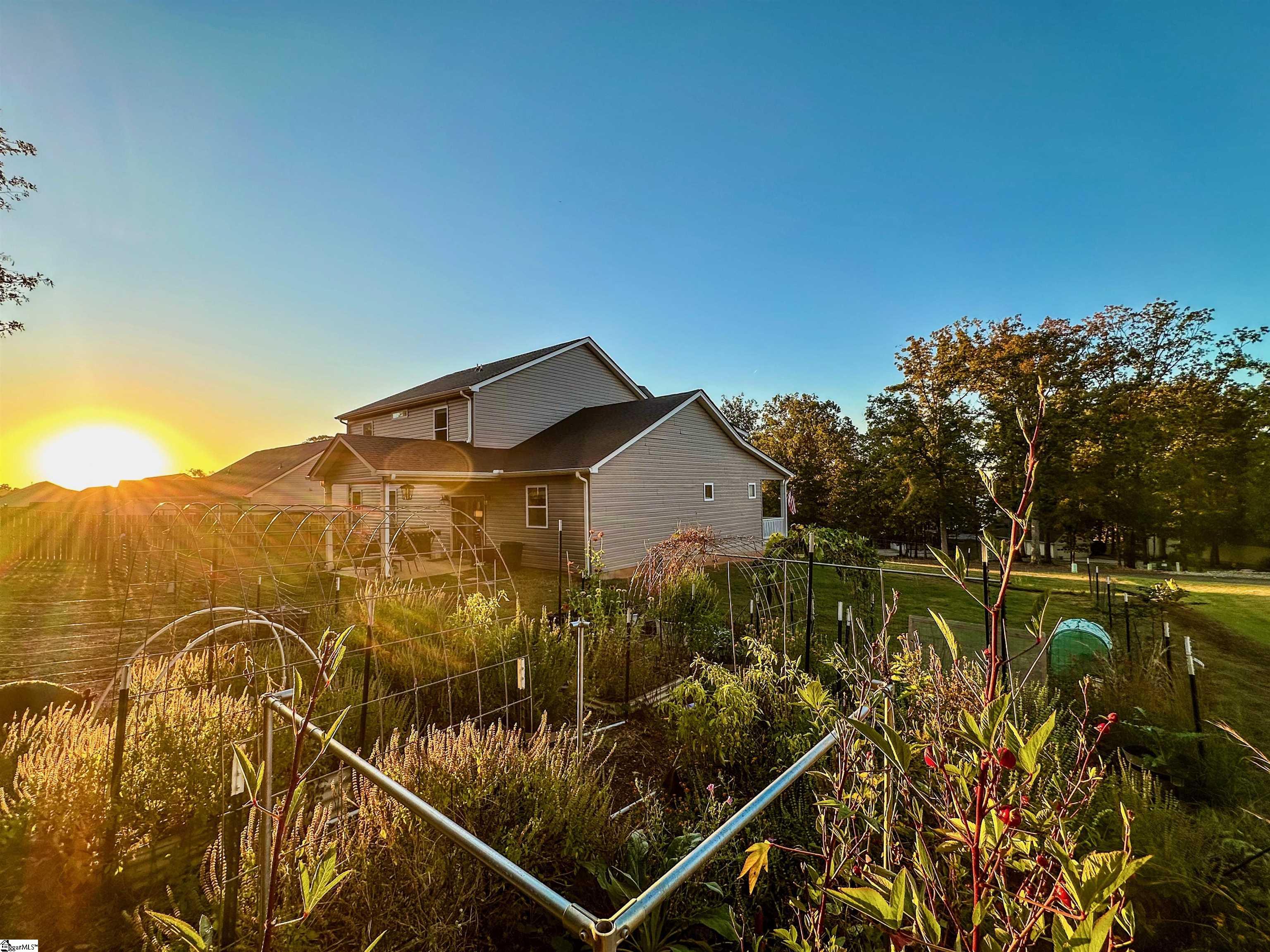 109 Quiet Way photo 26