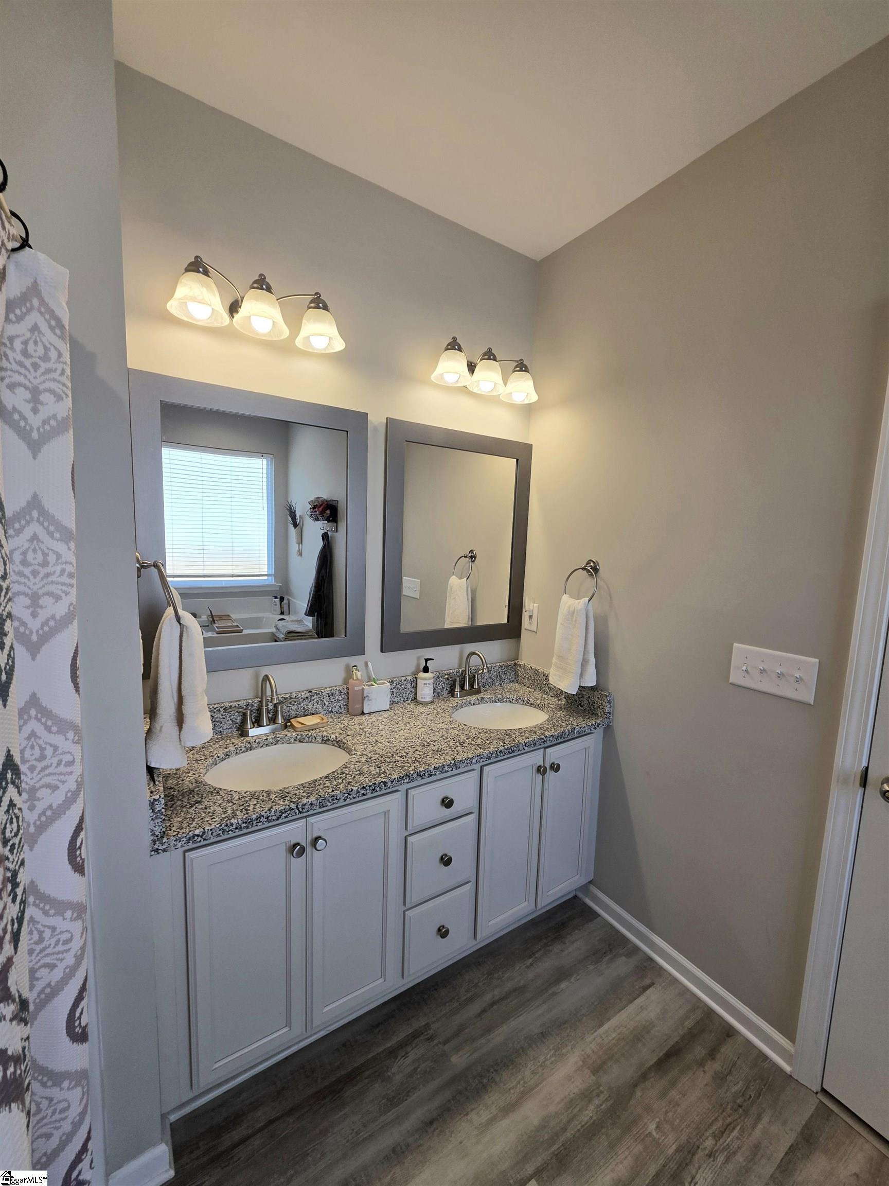 109 Quiet Way photo 9