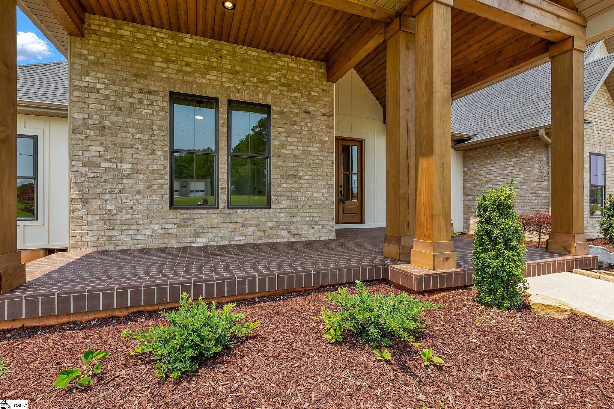 Homes for sale in Greer, SC | 3963 Pennington Rd, Greer, SC 29651 | MLS# 1573241