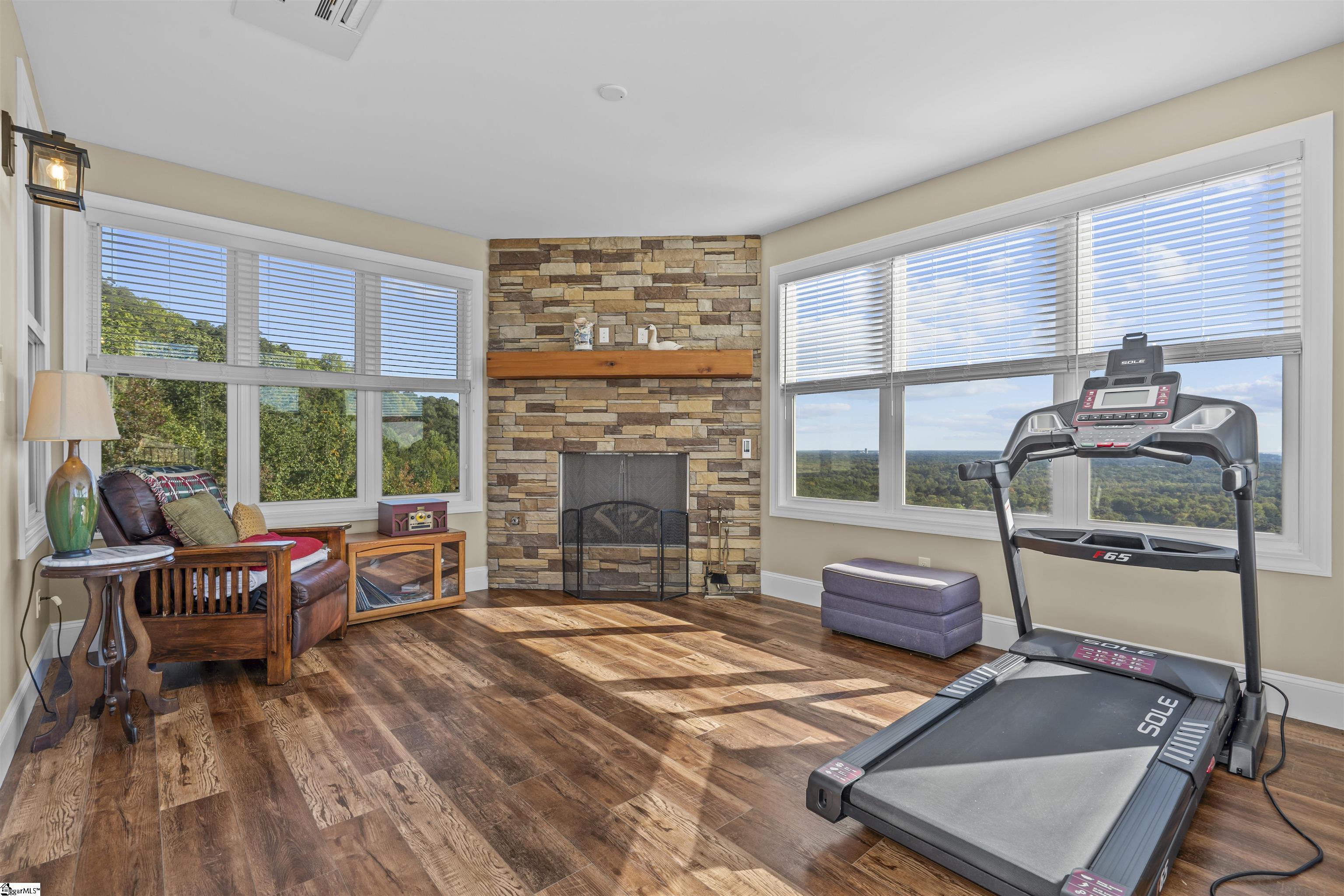 19 Tropicana Court Greenville, SC 29609