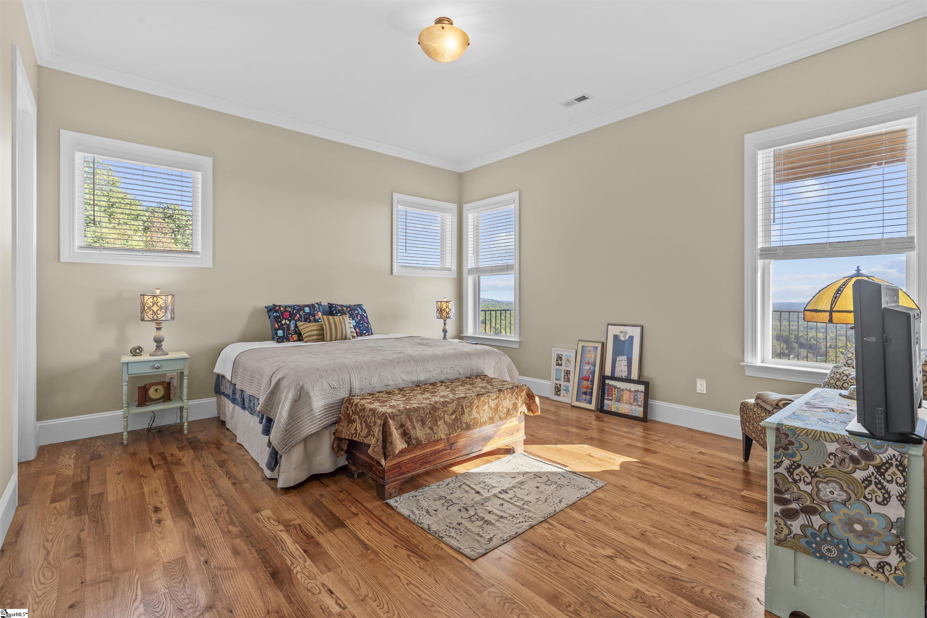 19 Tropicana Court Greenville, SC 29609