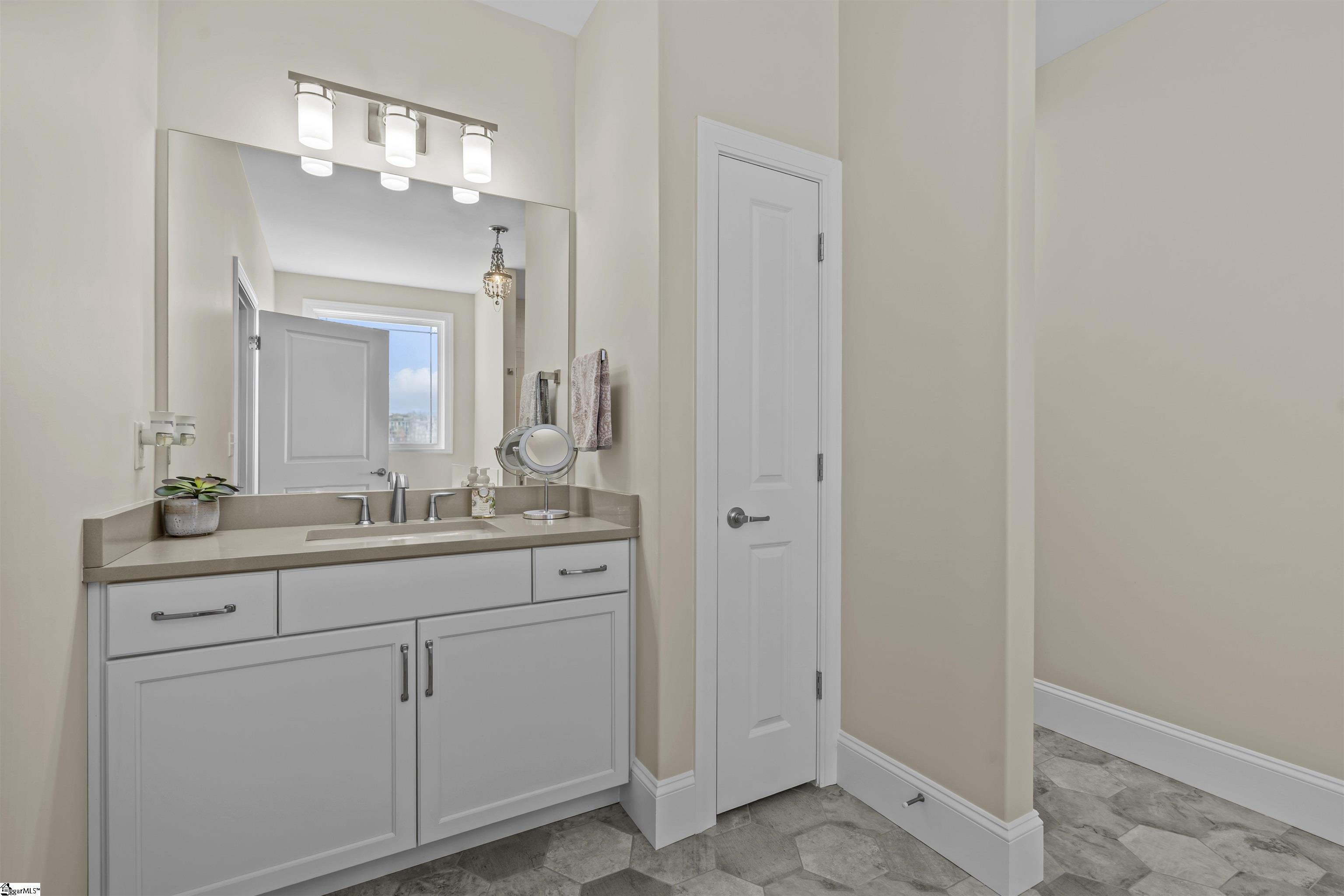 19 Tropicana Court Greenville, SC 29609