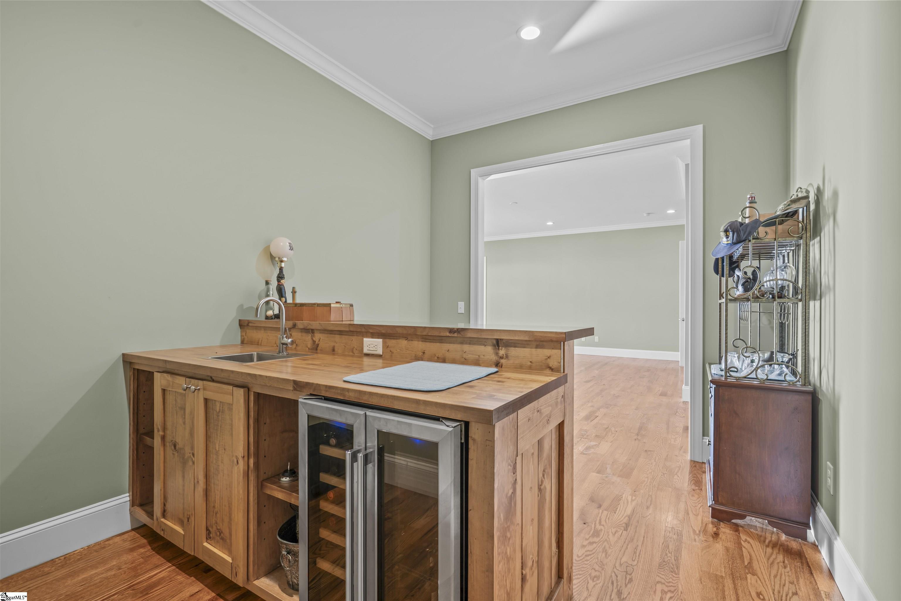 19 Tropicana Court Greenville, SC 29609