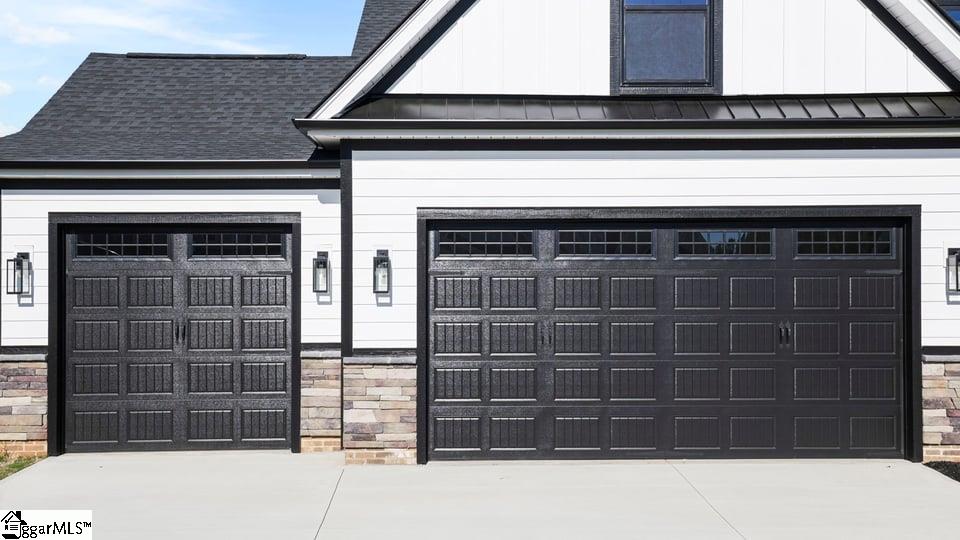 1513 Delhaven Court Campobello, SC 29322
