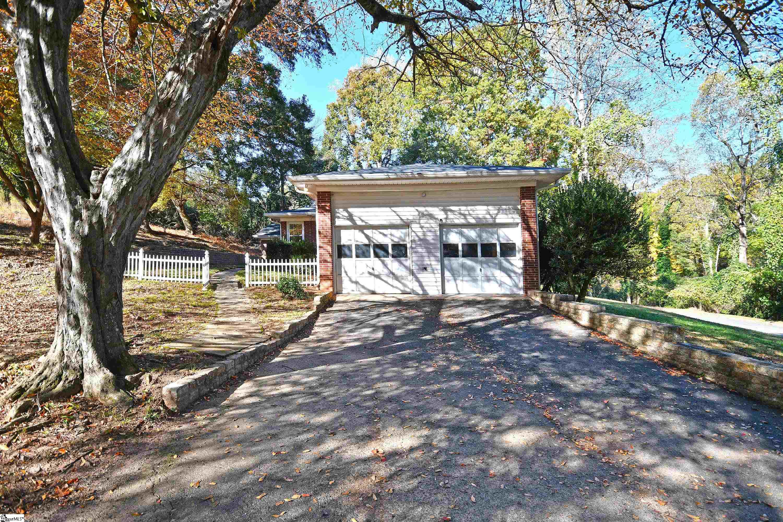 303 Tanglewood Drive Anderson, SC 29621