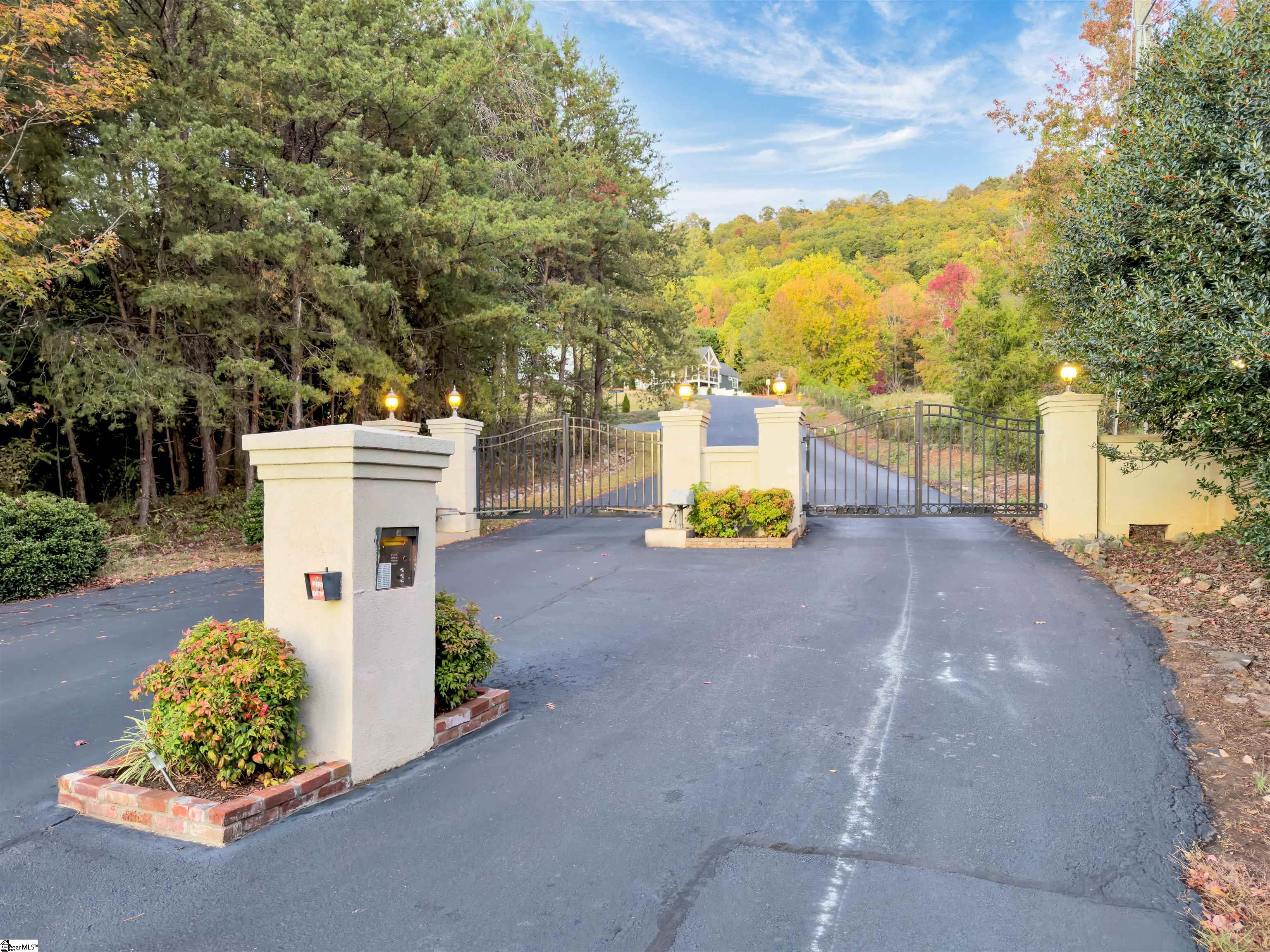 208 Mountain Edge Court Greenville, SC 29609