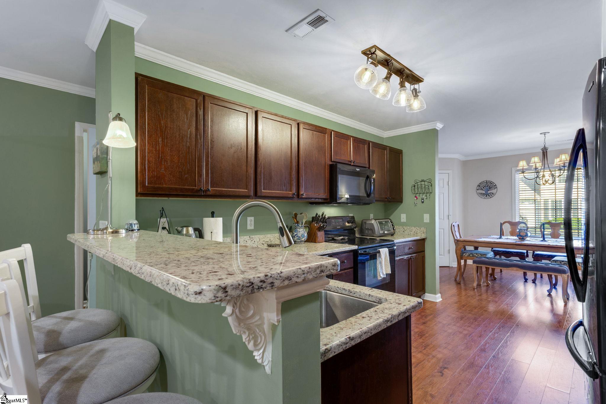 1124 E Lee Road Taylors, SC 29687-3318