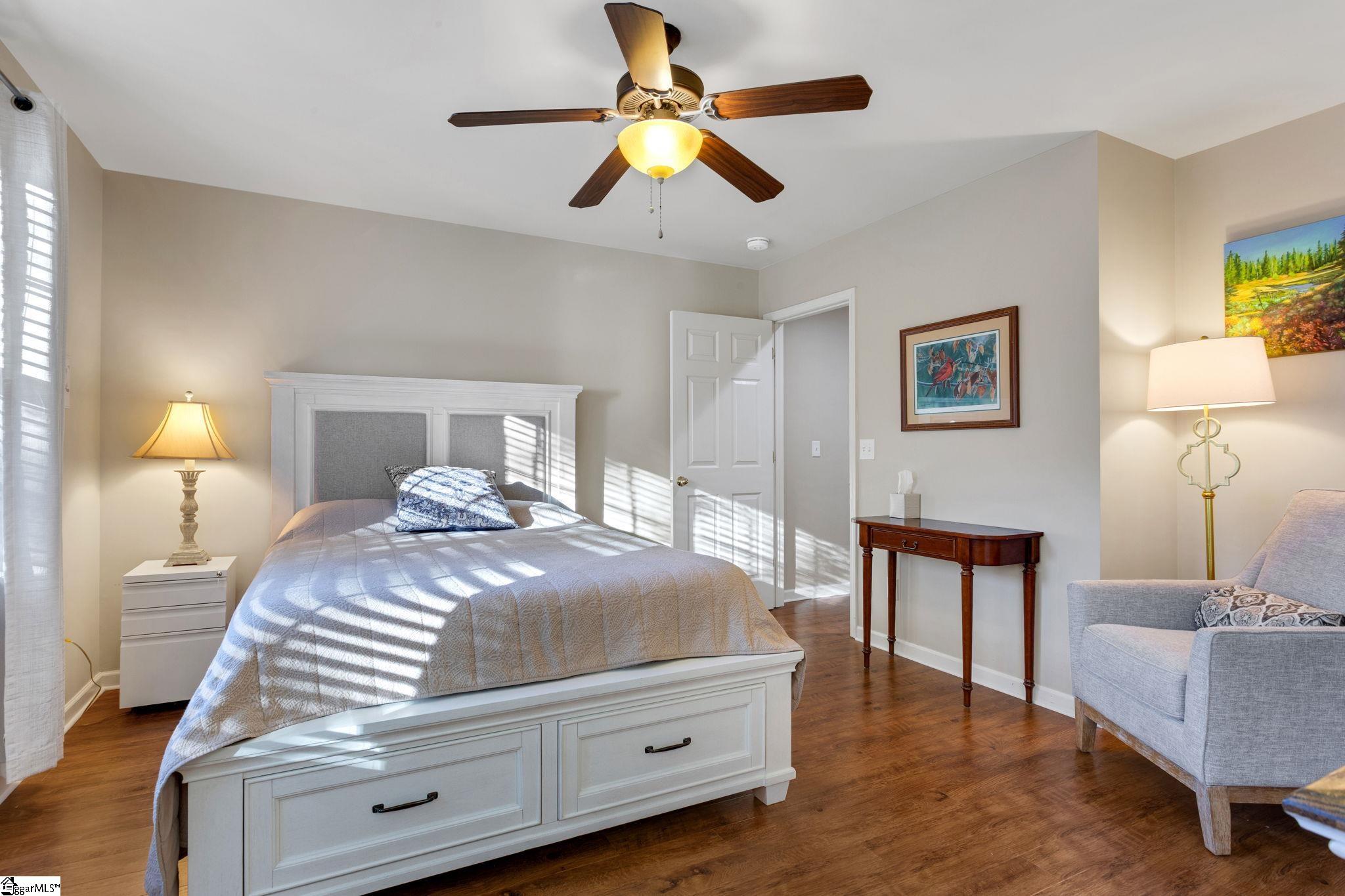 1124 E Lee Road Taylors, SC 29687-3318