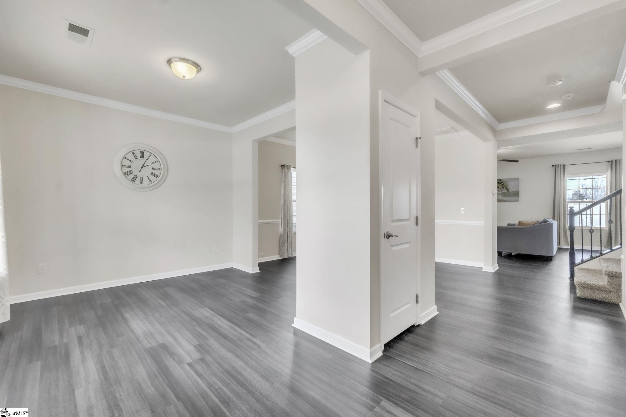 328 Bucklebury Road photo 2