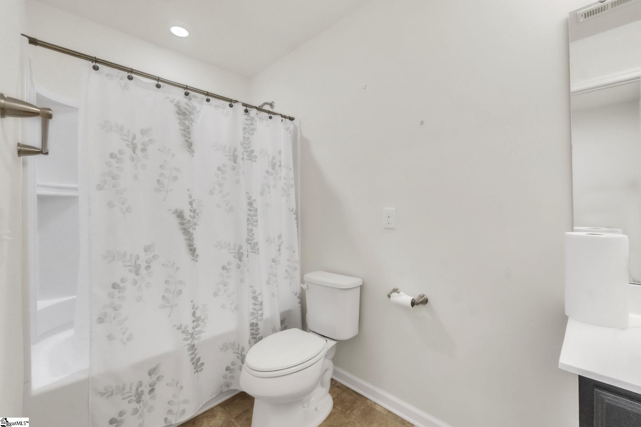 328 Bucklebury Road photo 17