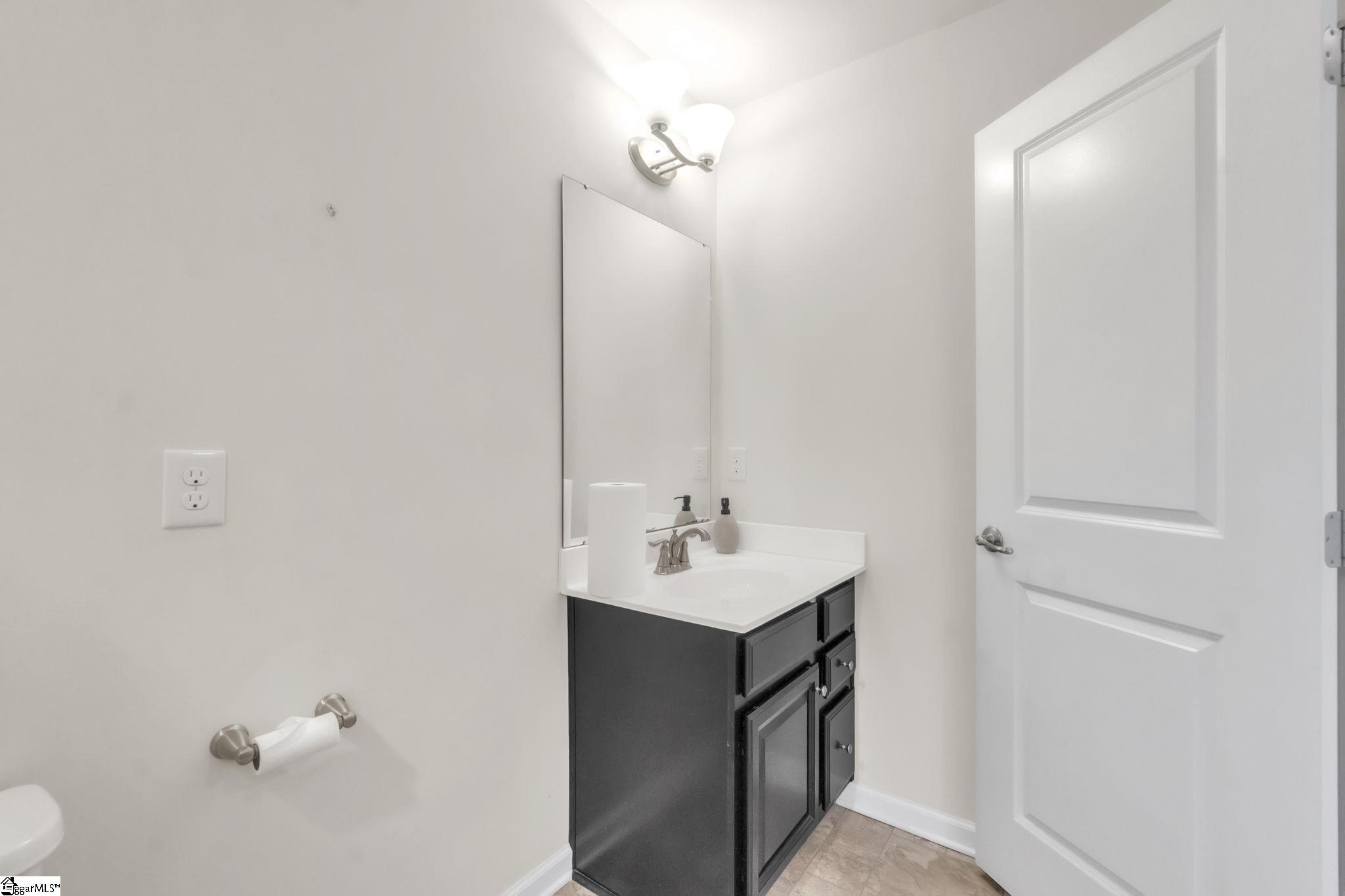 328 Bucklebury Road photo 18