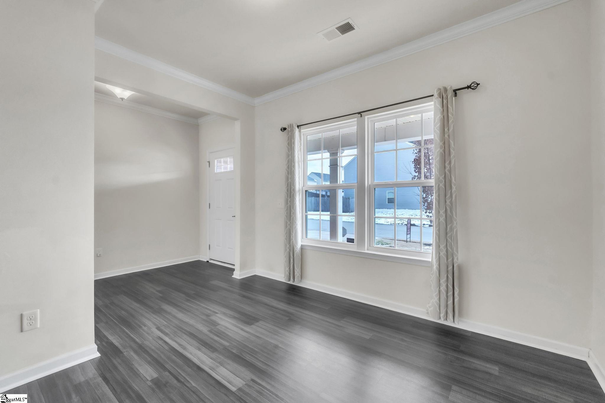 328 Bucklebury Road photo 3