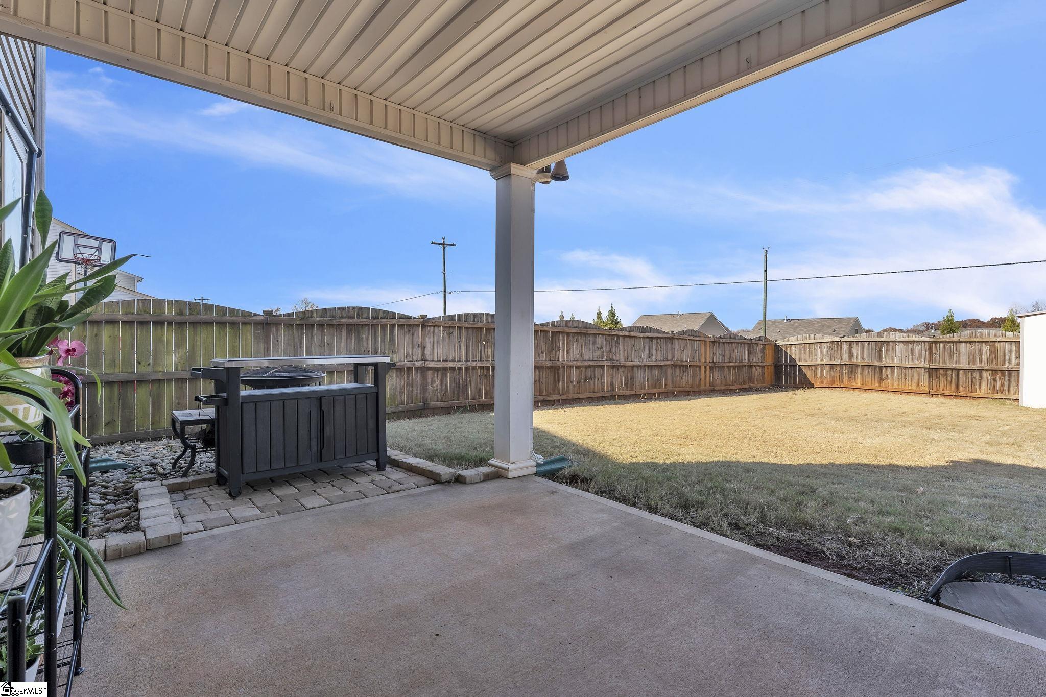 328 Bucklebury Road photo 35
