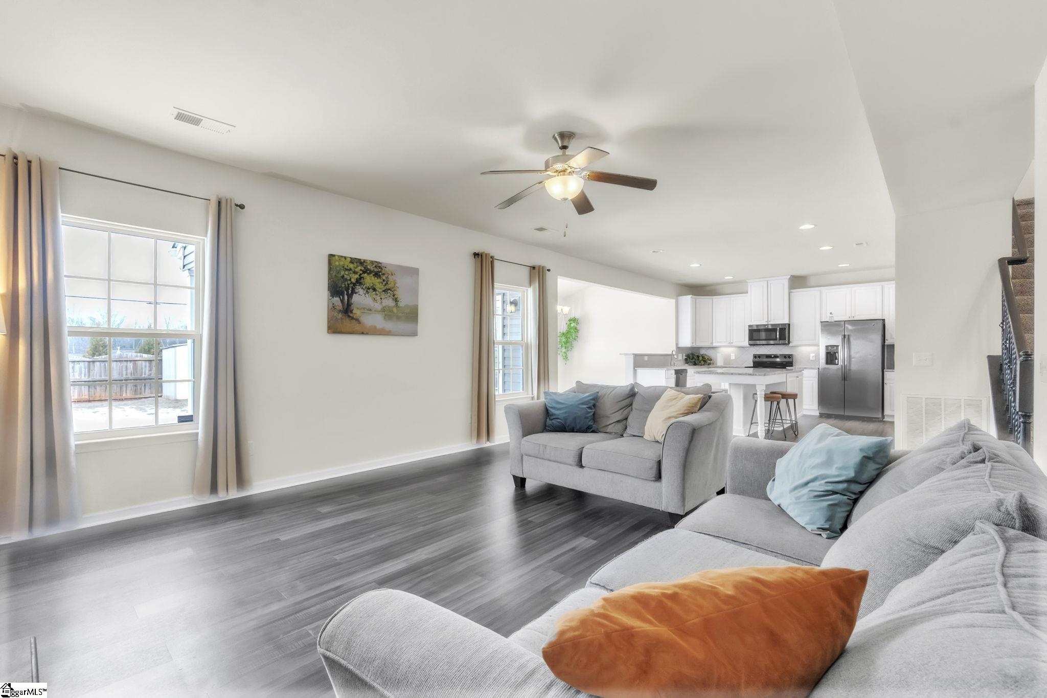 328 Bucklebury Road photo 10