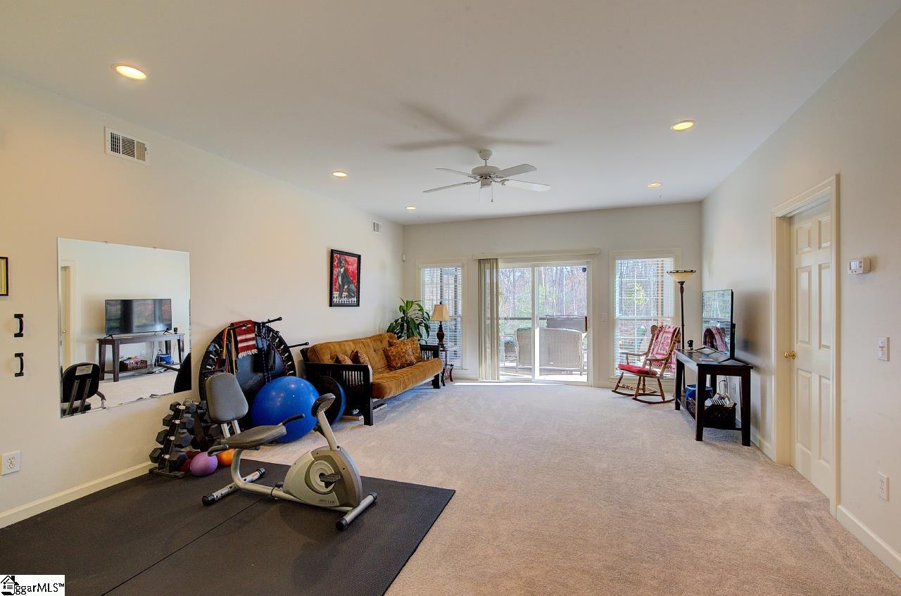 228 Goldenstar Lane photo 15