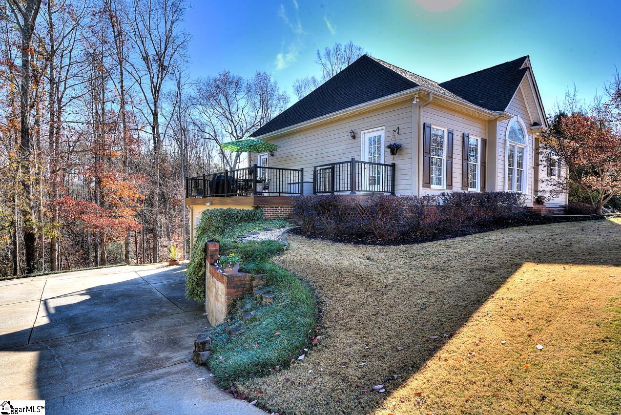 228 Goldenstar Lane photo 21