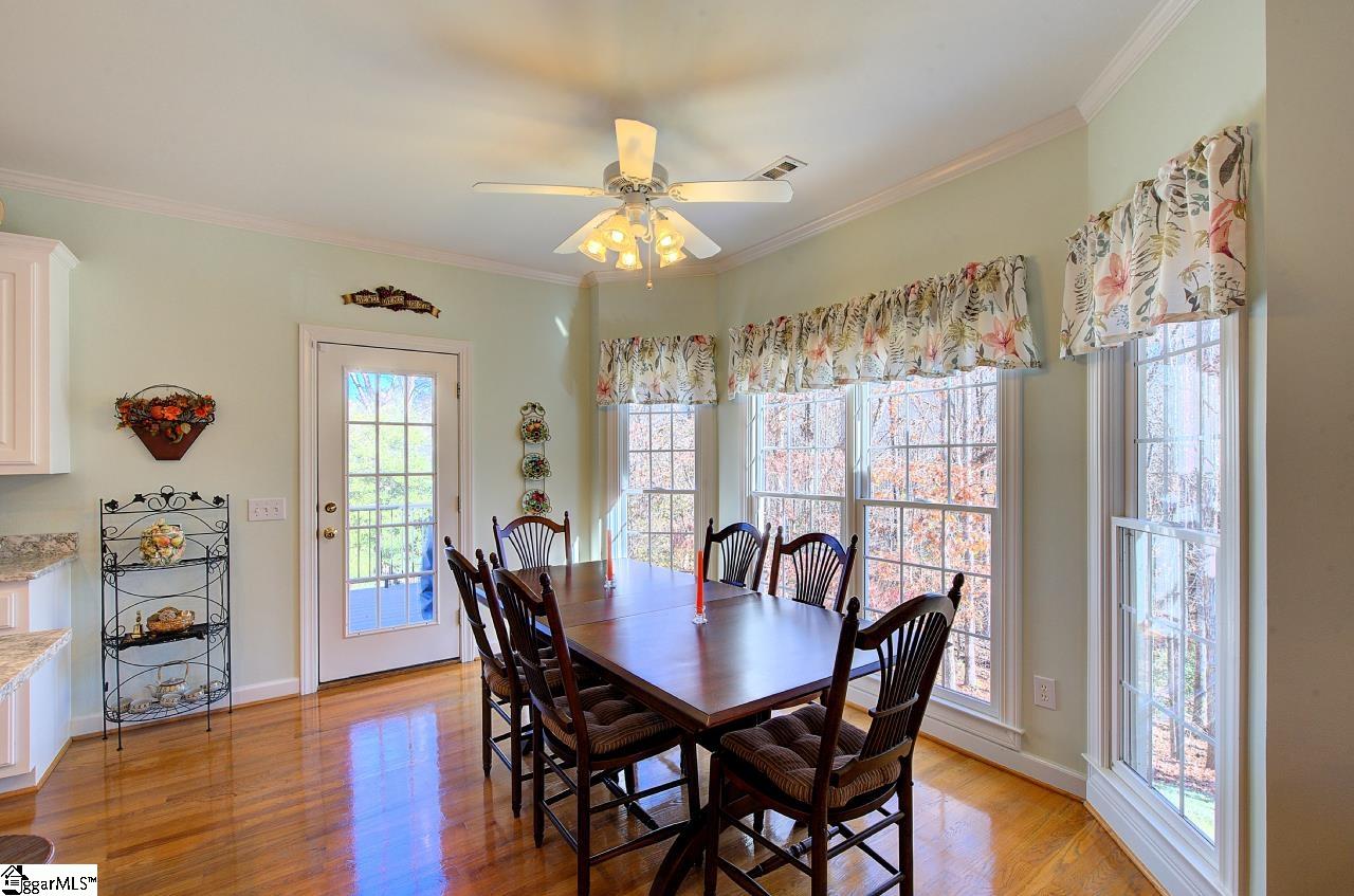 228 Goldenstar Lane photo 7