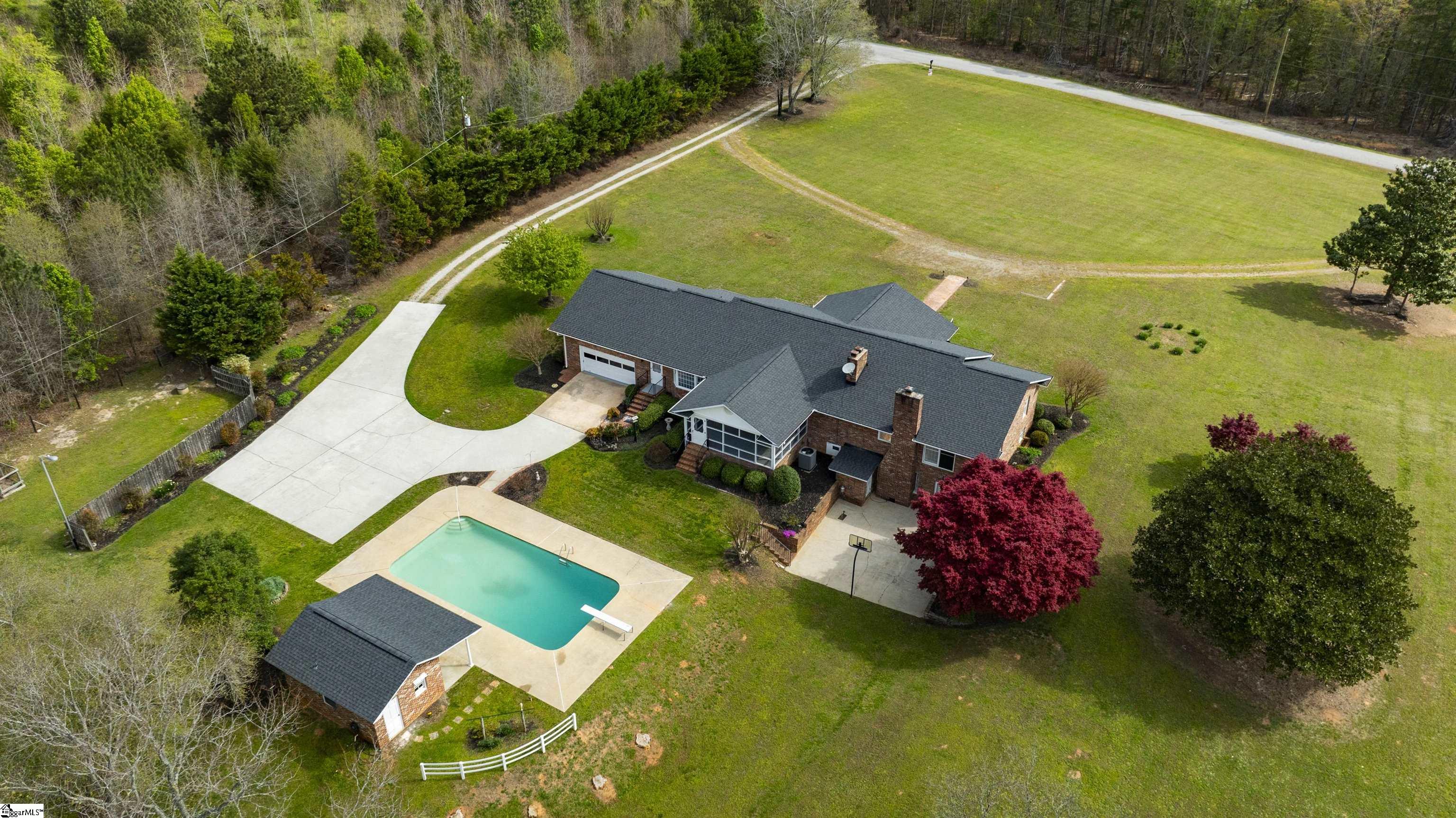 117 Hammond Road Simpsonville, SC 29680