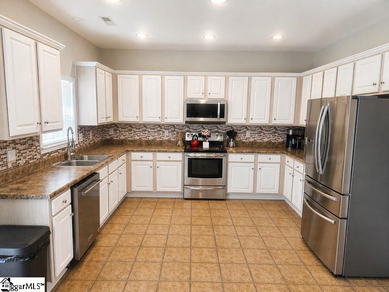 41 Hurshfield Court Taylors, SC 29687