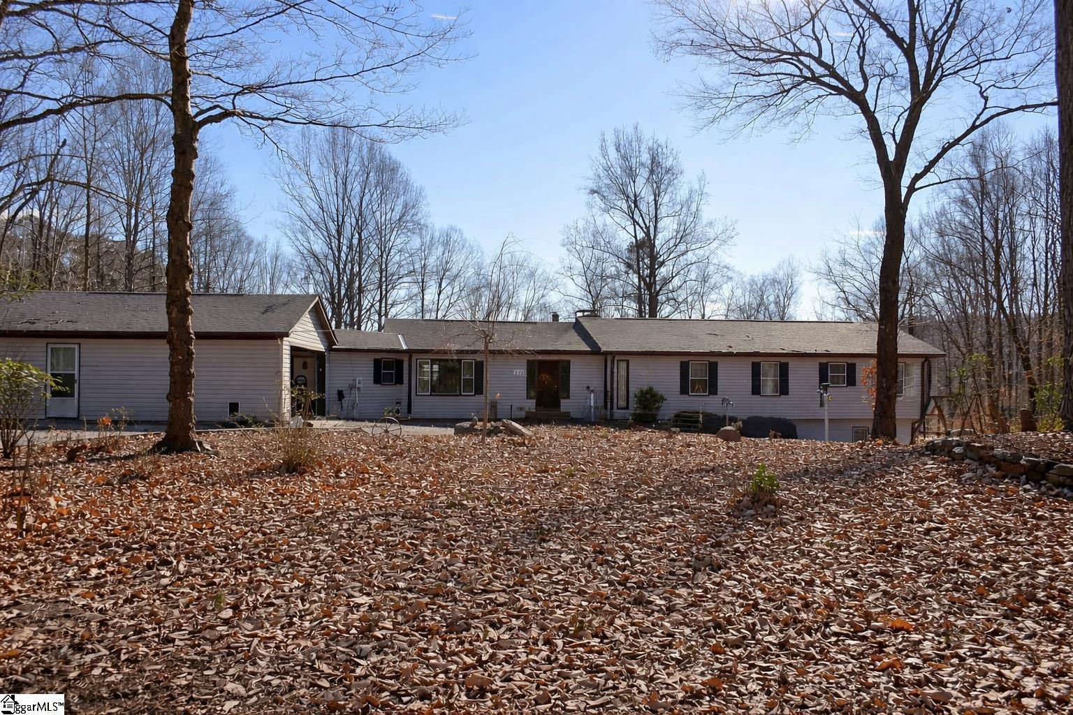 228 Wildwood Lane photo 1