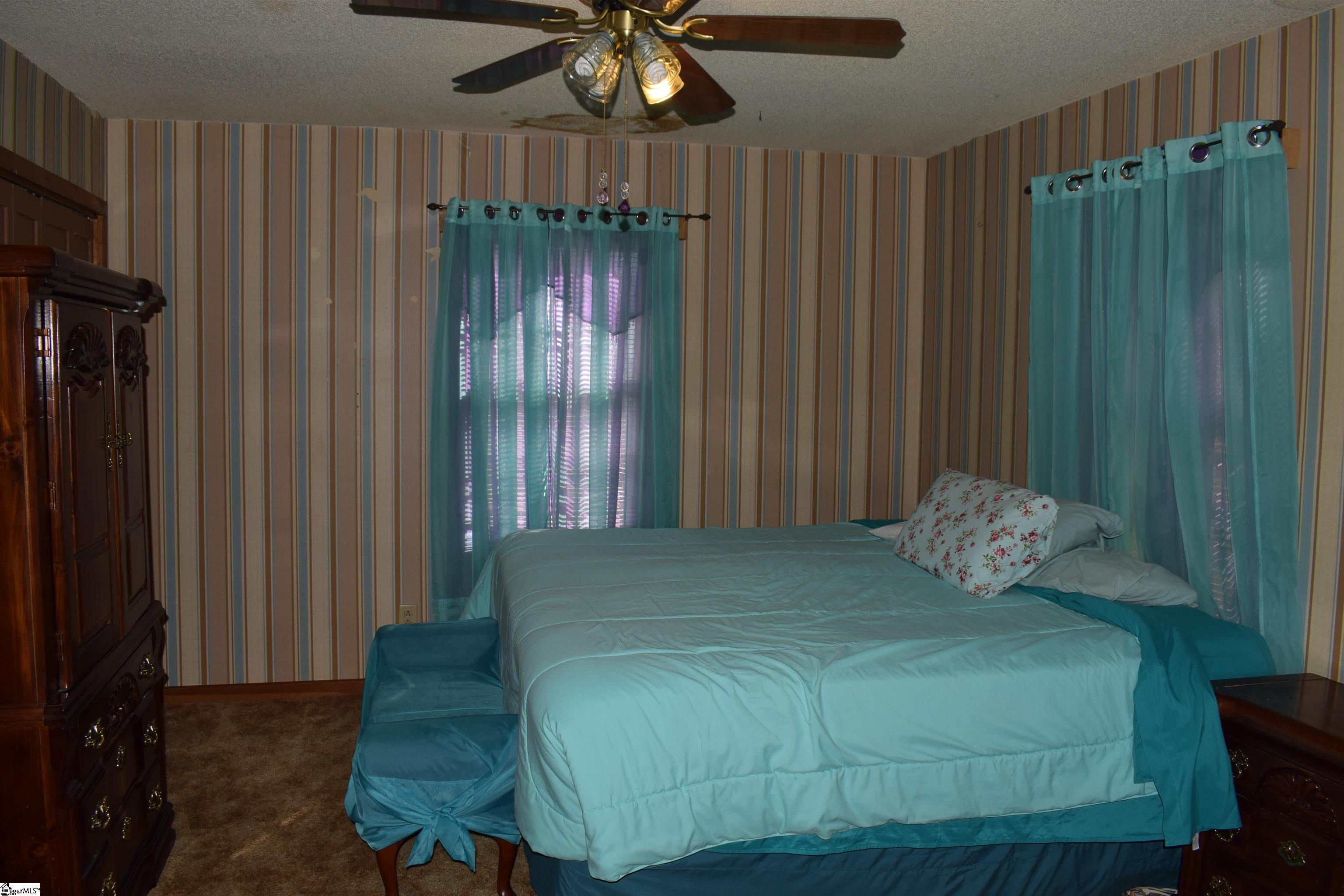 228 Wildwood Lane photo 15