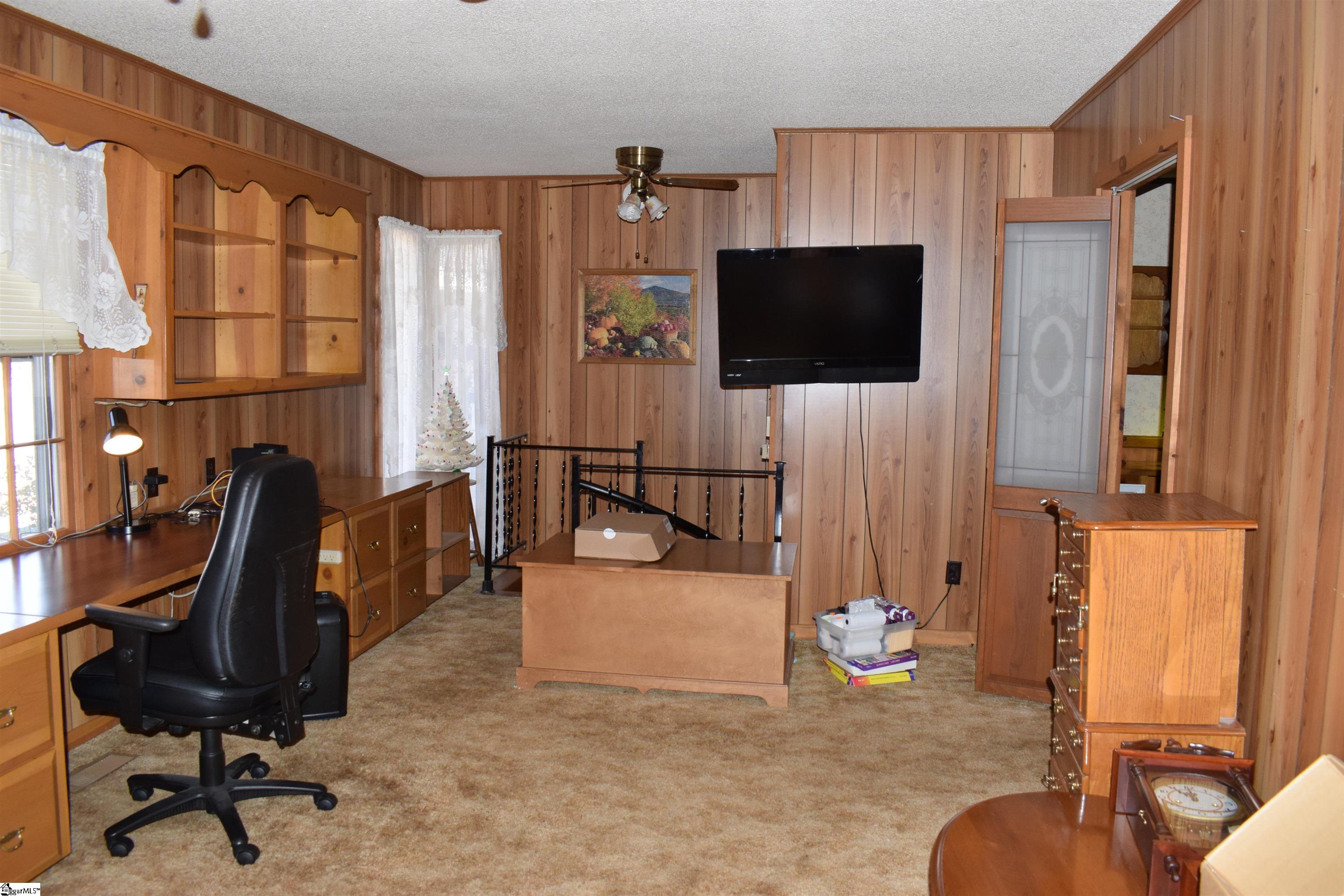 228 Wildwood Lane photo 23