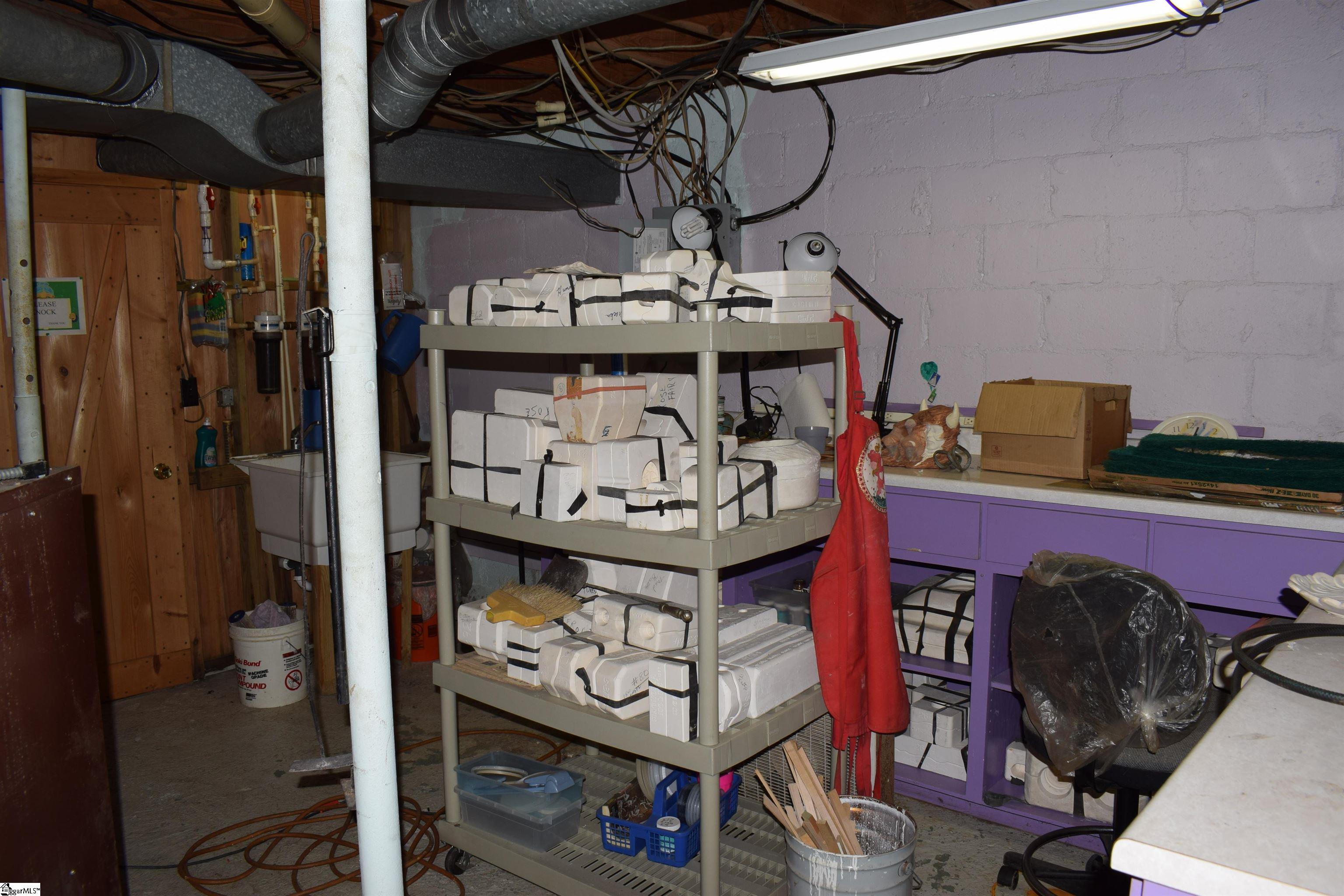 228 Wildwood Lane photo 32