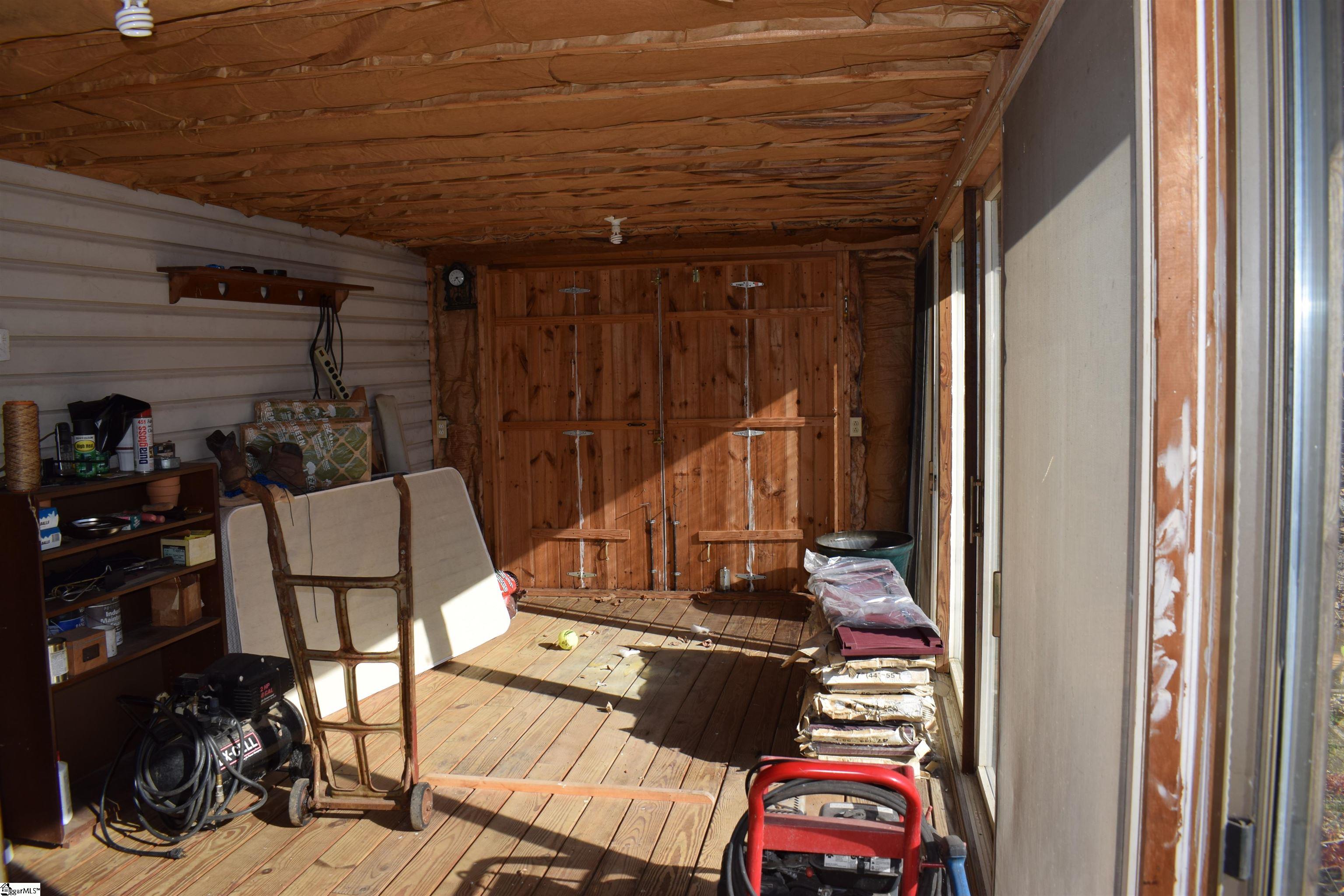 228 Wildwood Lane photo 35