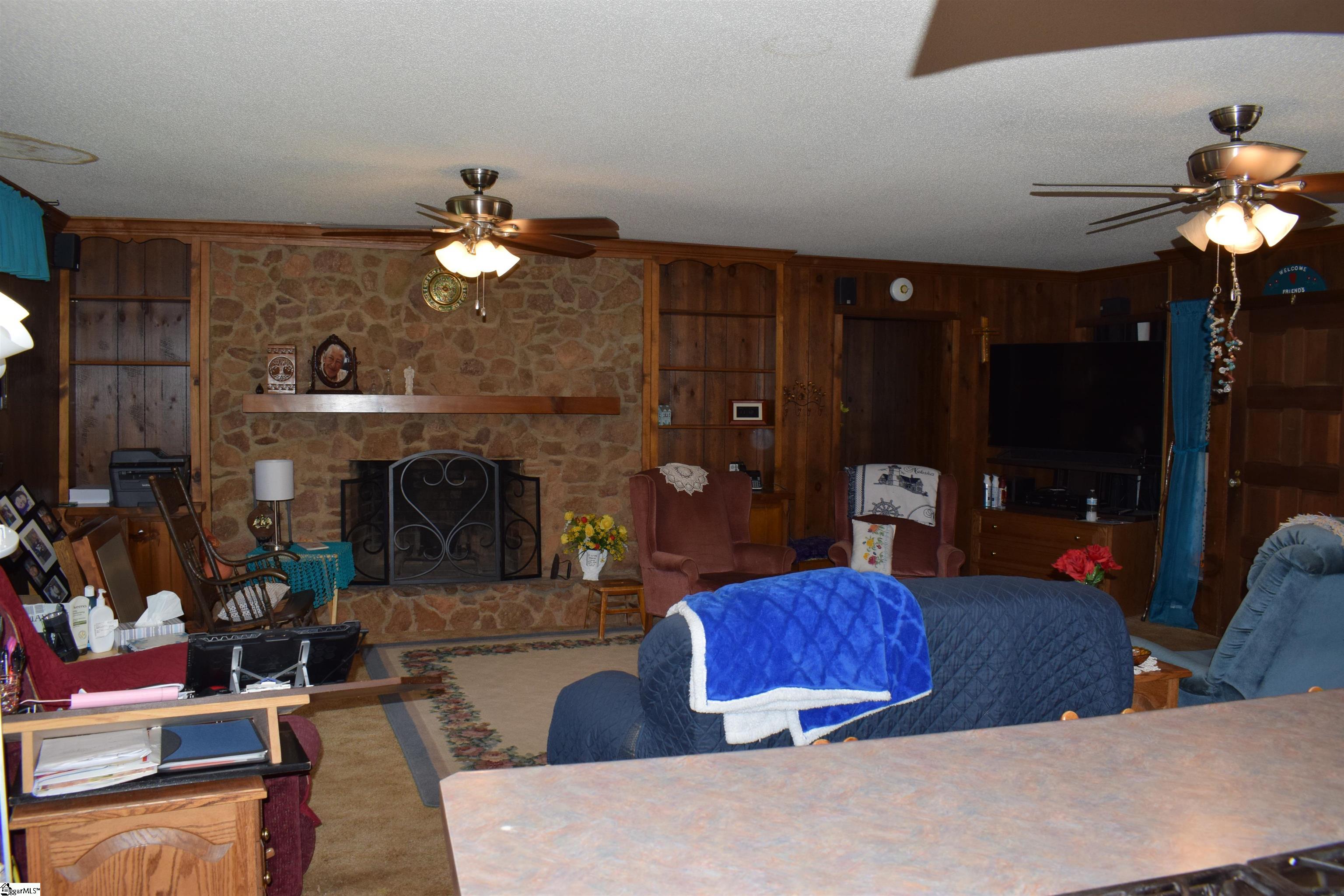 228 Wildwood Lane photo 7