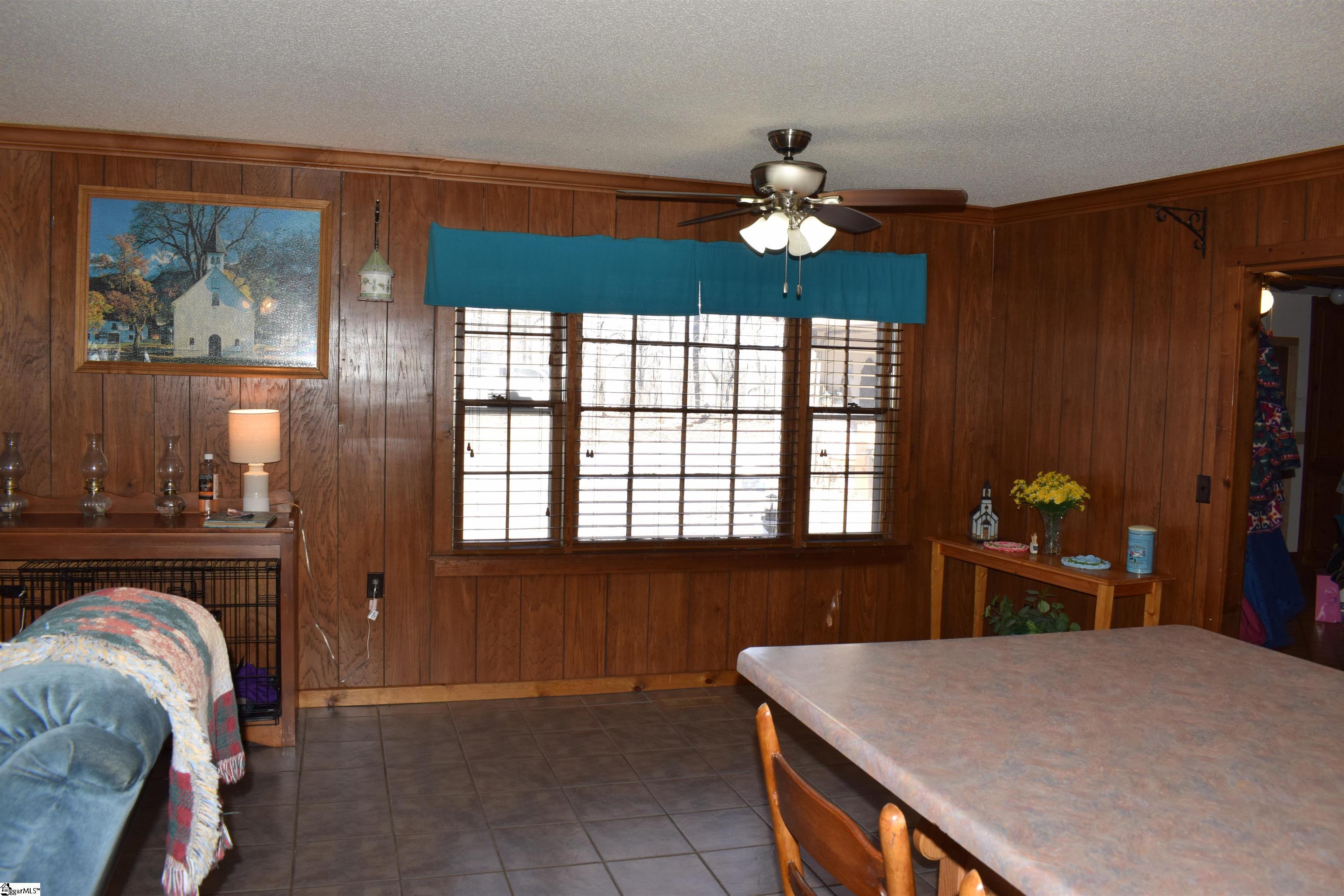 228 Wildwood Lane photo 8