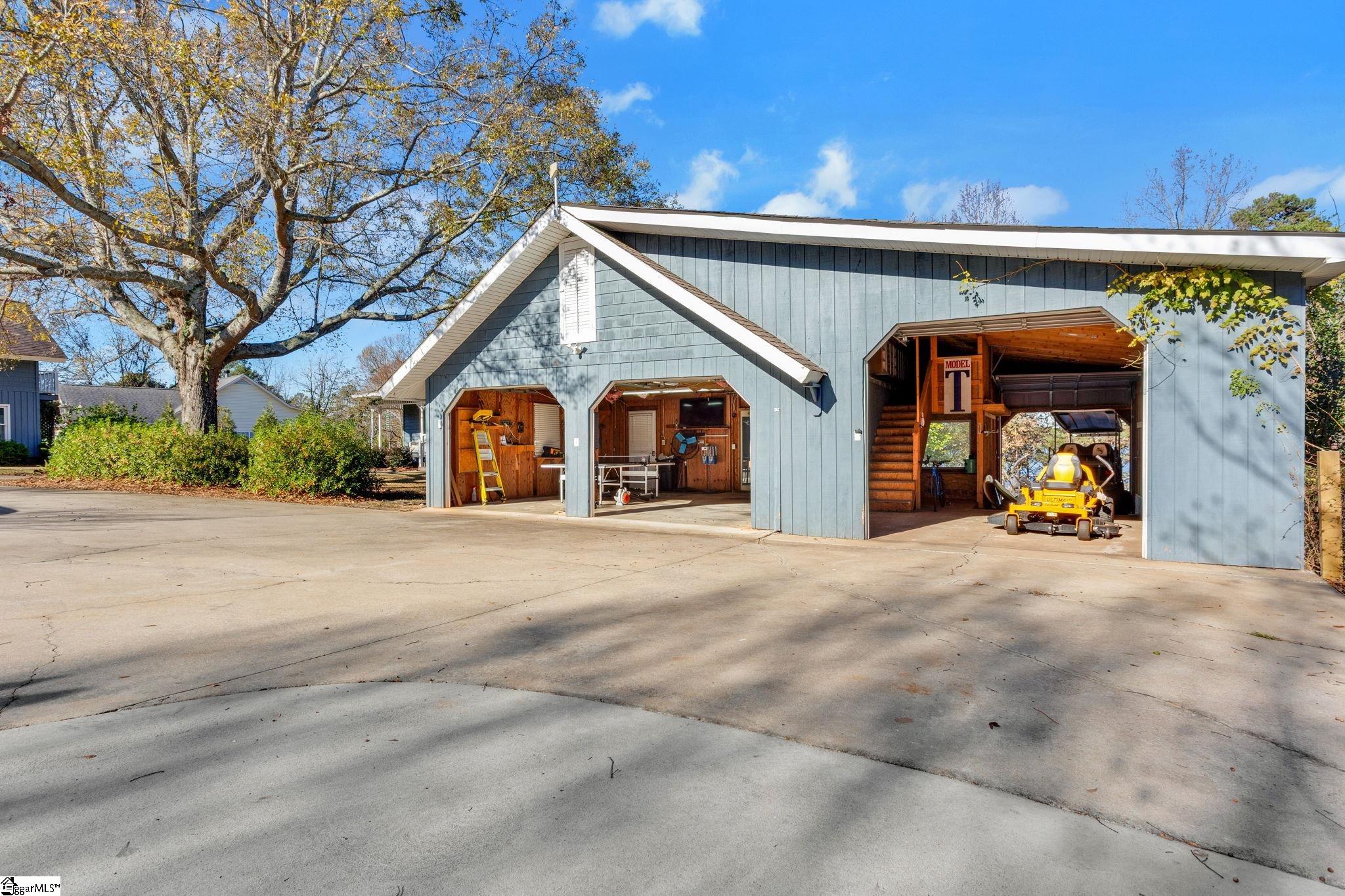1133 Elrod Ferry Road Hartwell, GA 30643