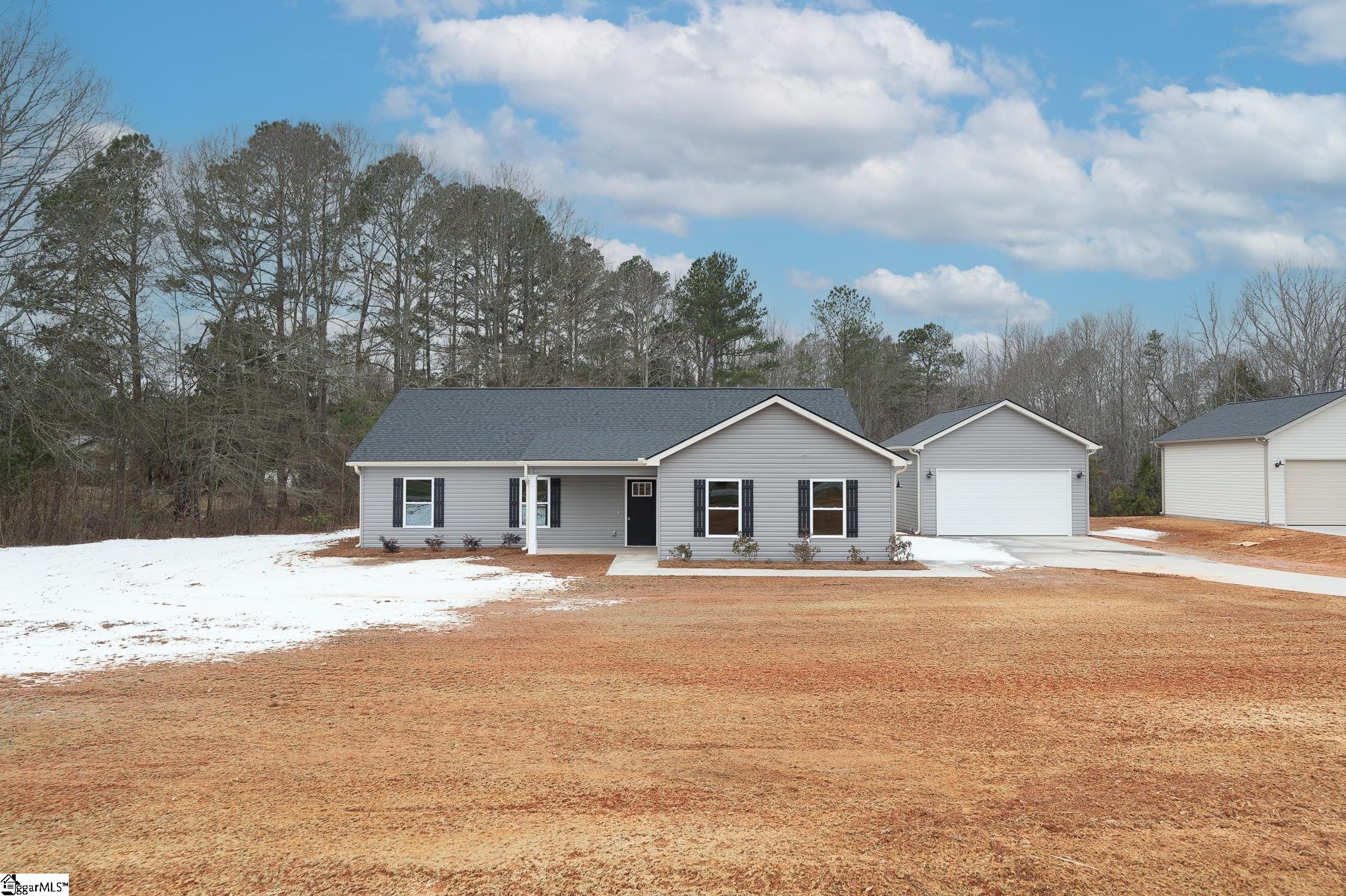 Homes for sale in Ware Shoals, SC | 10002 Hwy 252, Ware Shoals, SC 29692 | MLS# 1577205