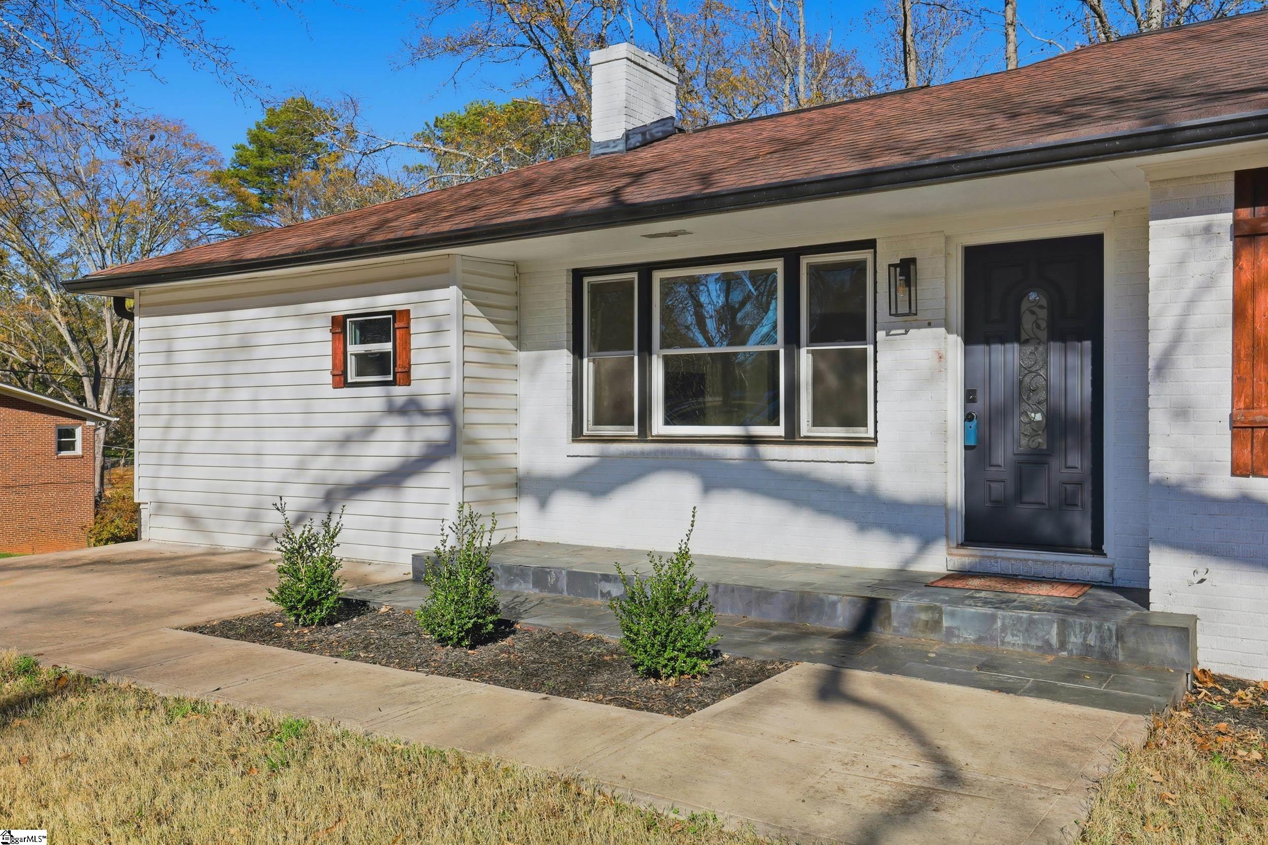 601 S D Street Easley, SC 29640