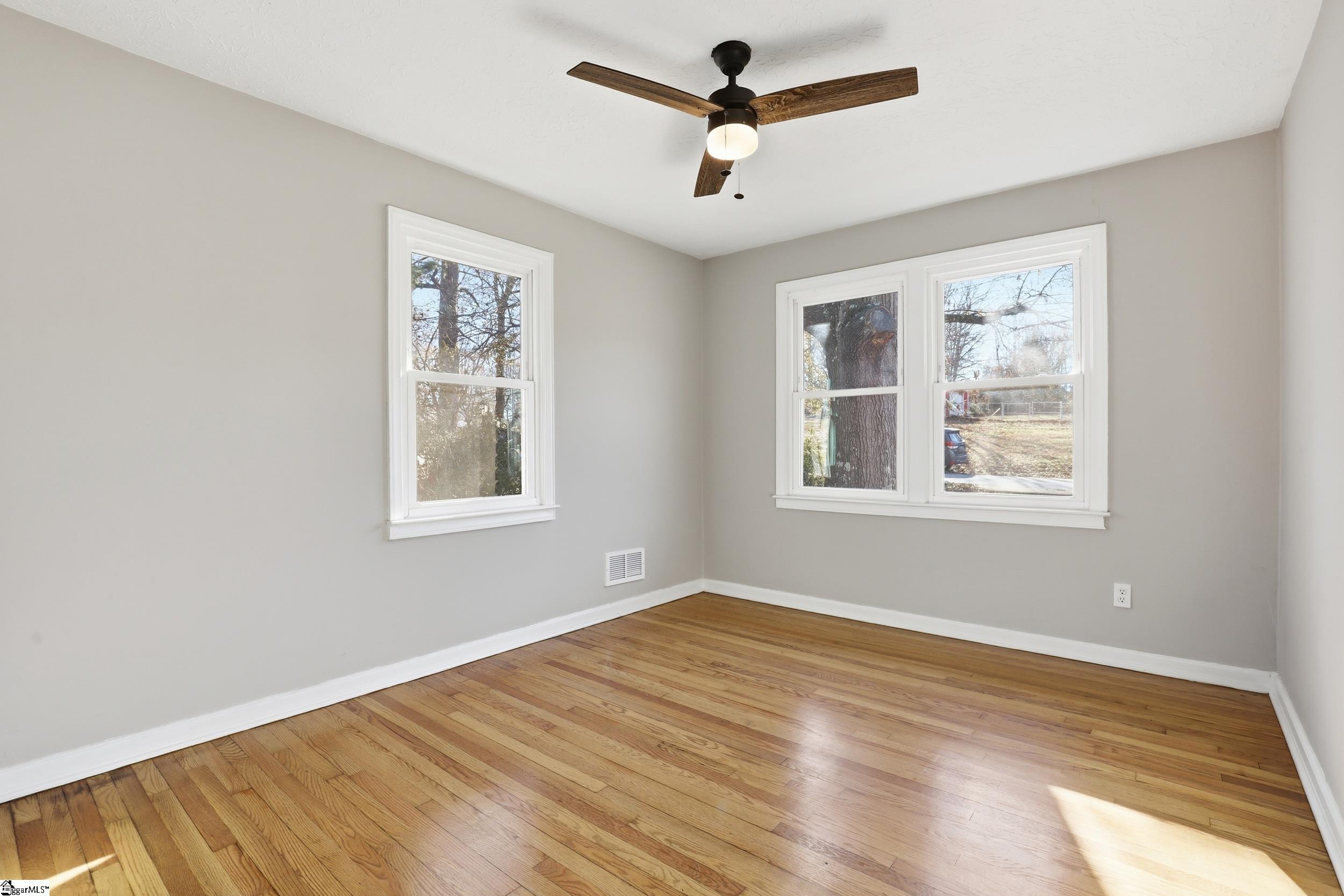 601 S D Street Easley, SC 29640