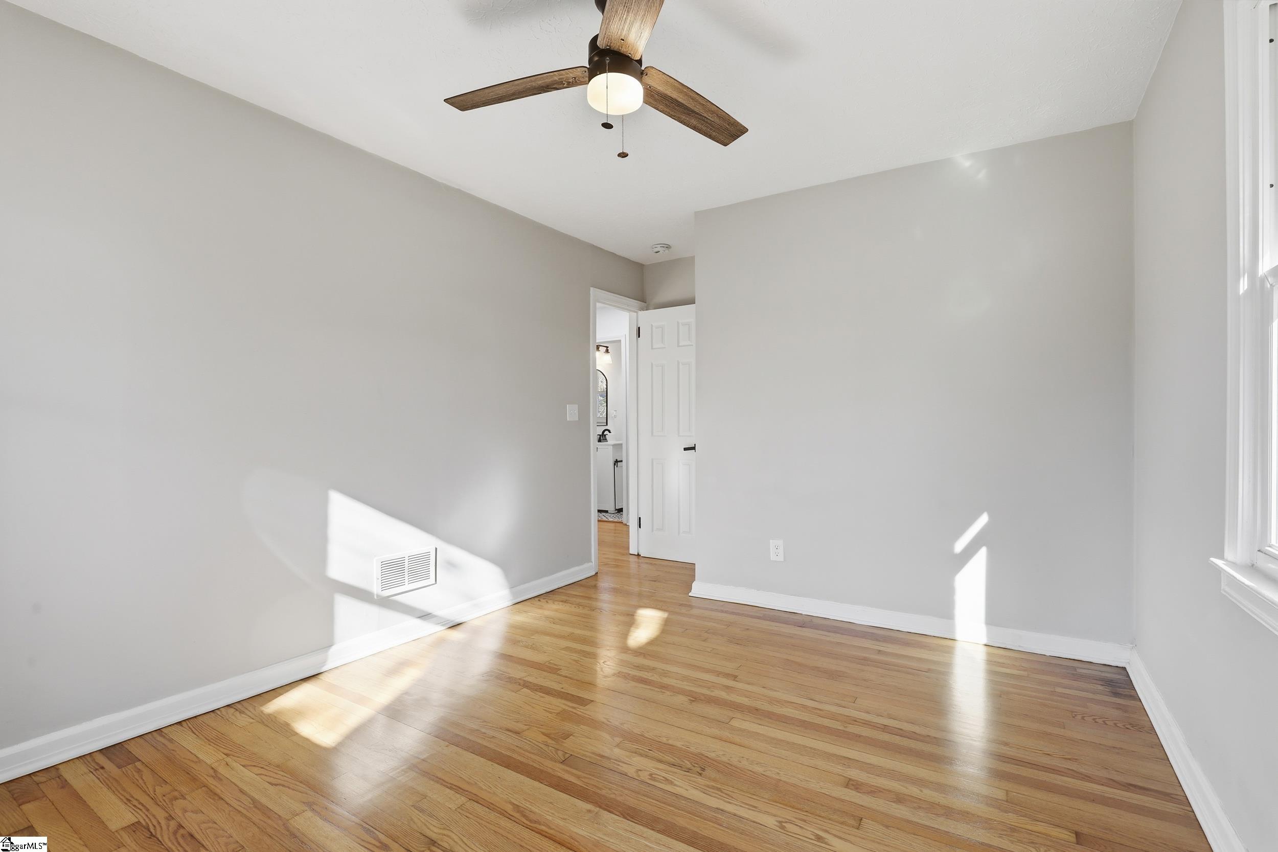 601 S D Street Easley, SC 29640