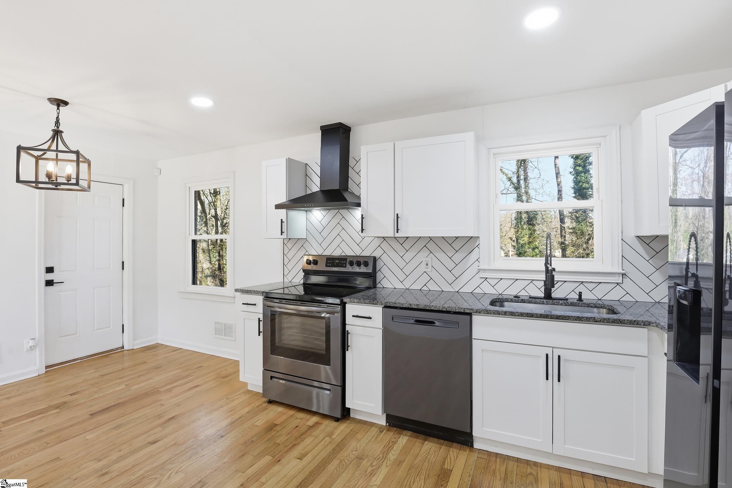 601 S D Street Easley, SC 29640