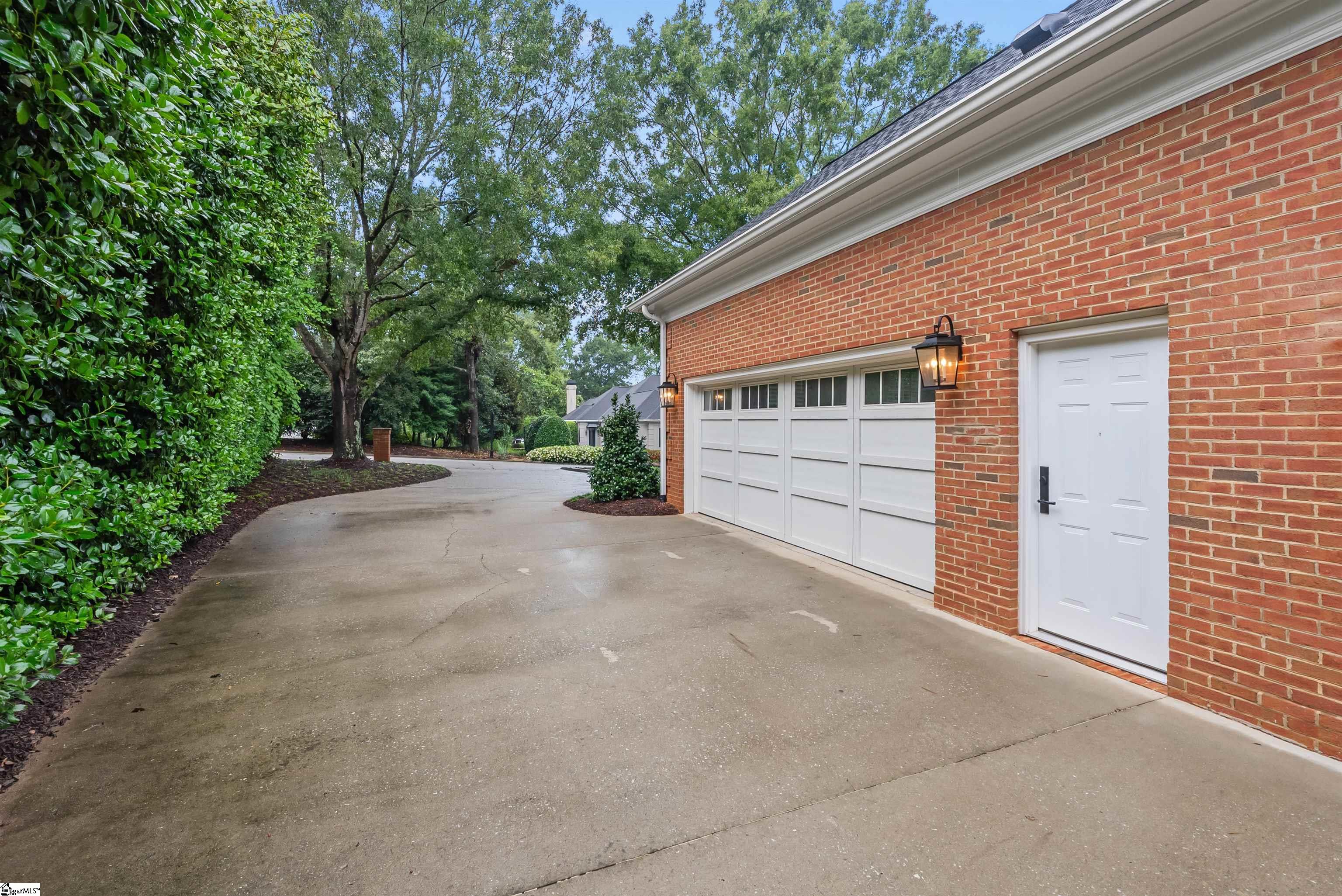 504 Hidden Hills Drive Greenville, SC 29605