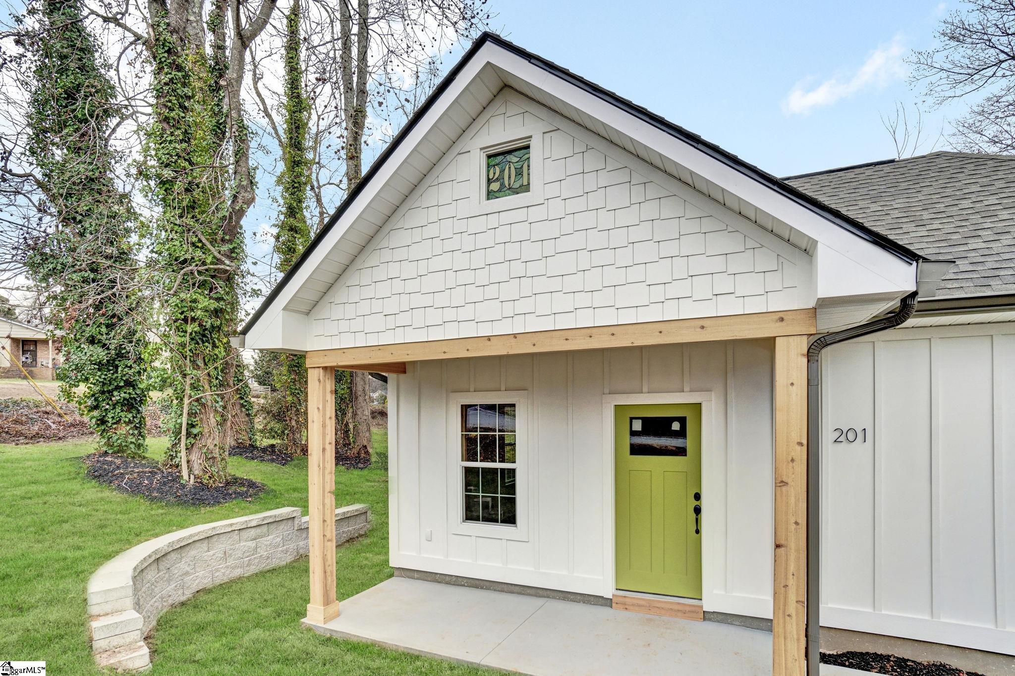 201 Stratford Road Greenville, SC 29605