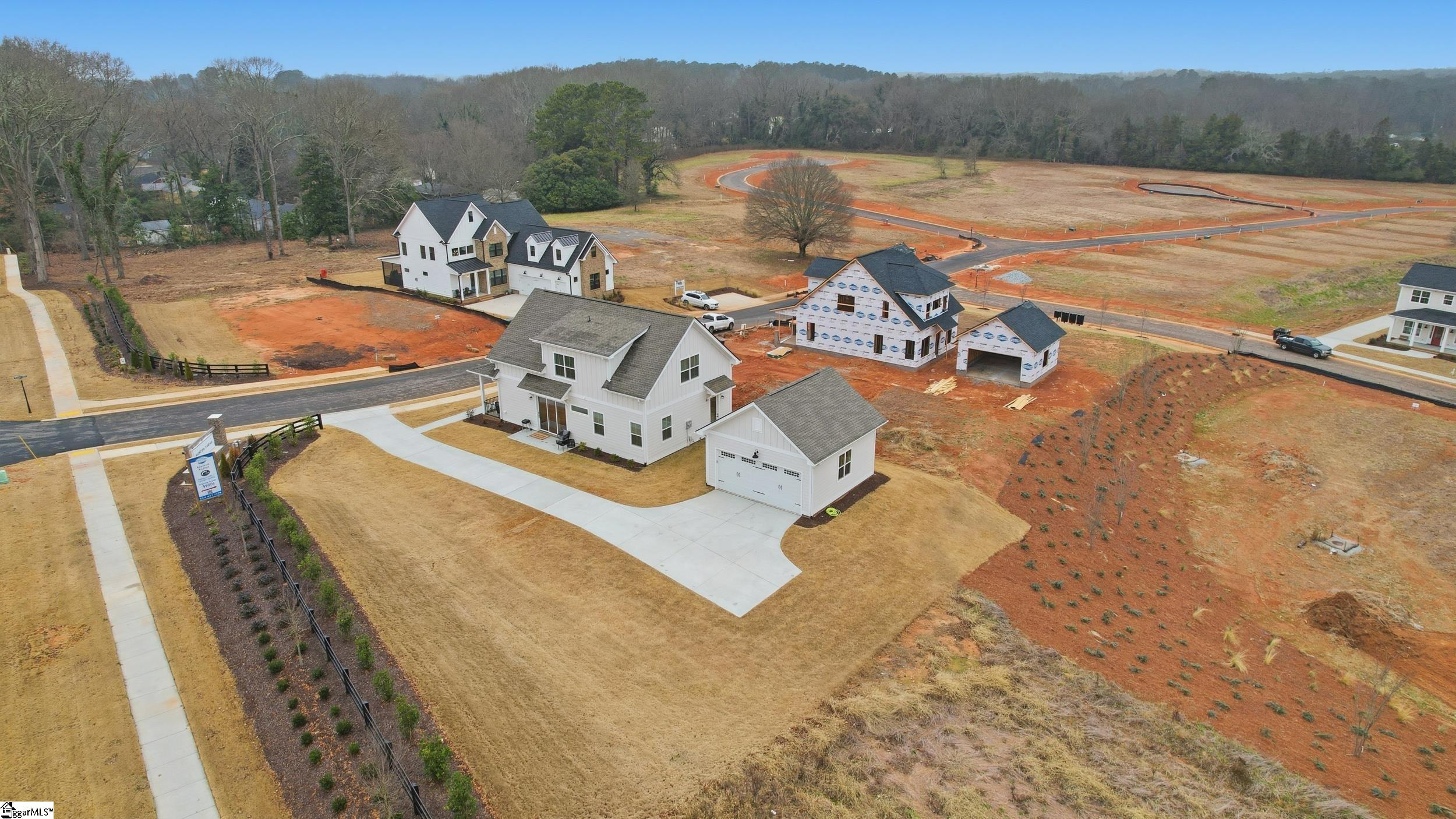 100 Benjamin Boulevard photo 31