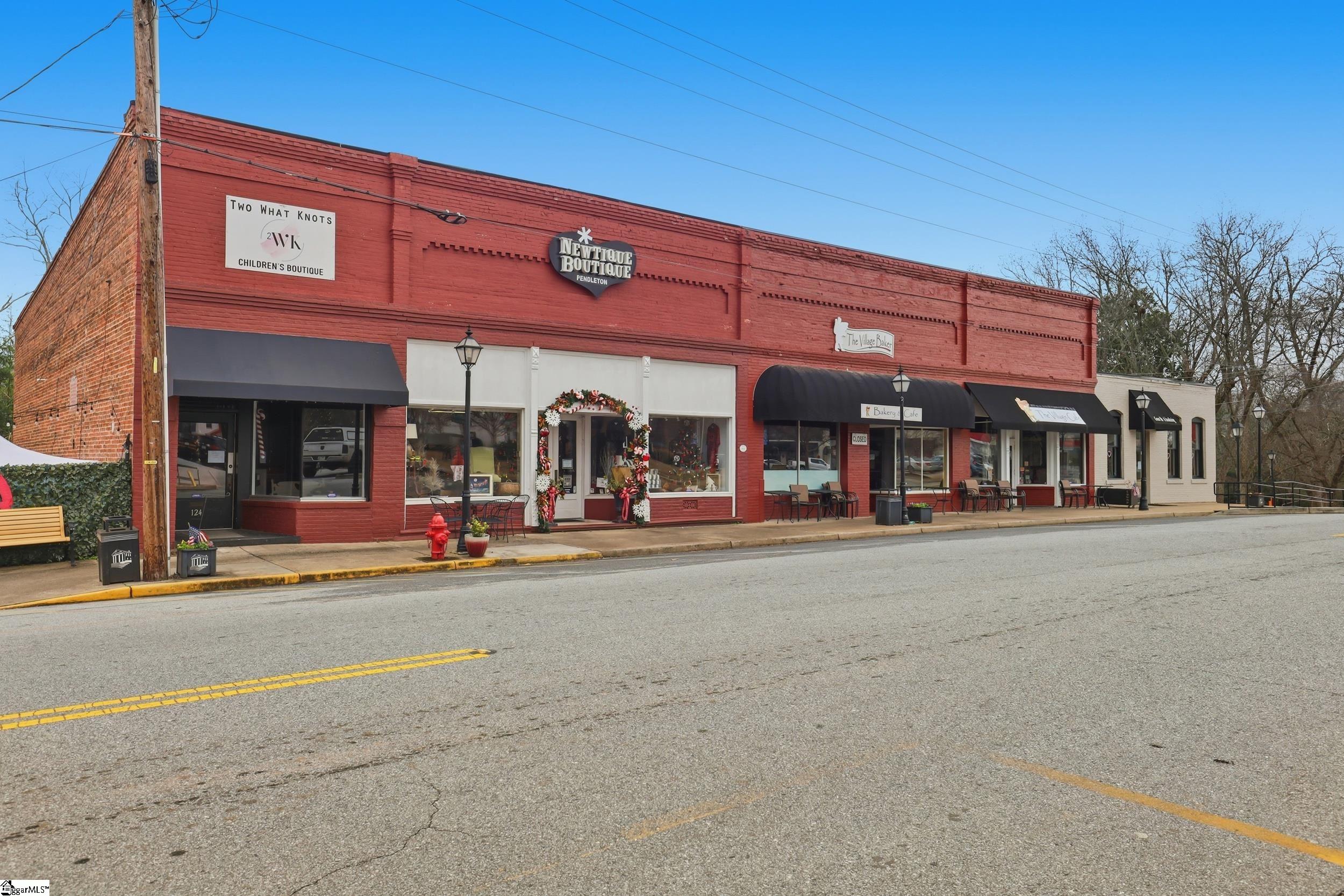 100 Benjamin Boulevard photo 35