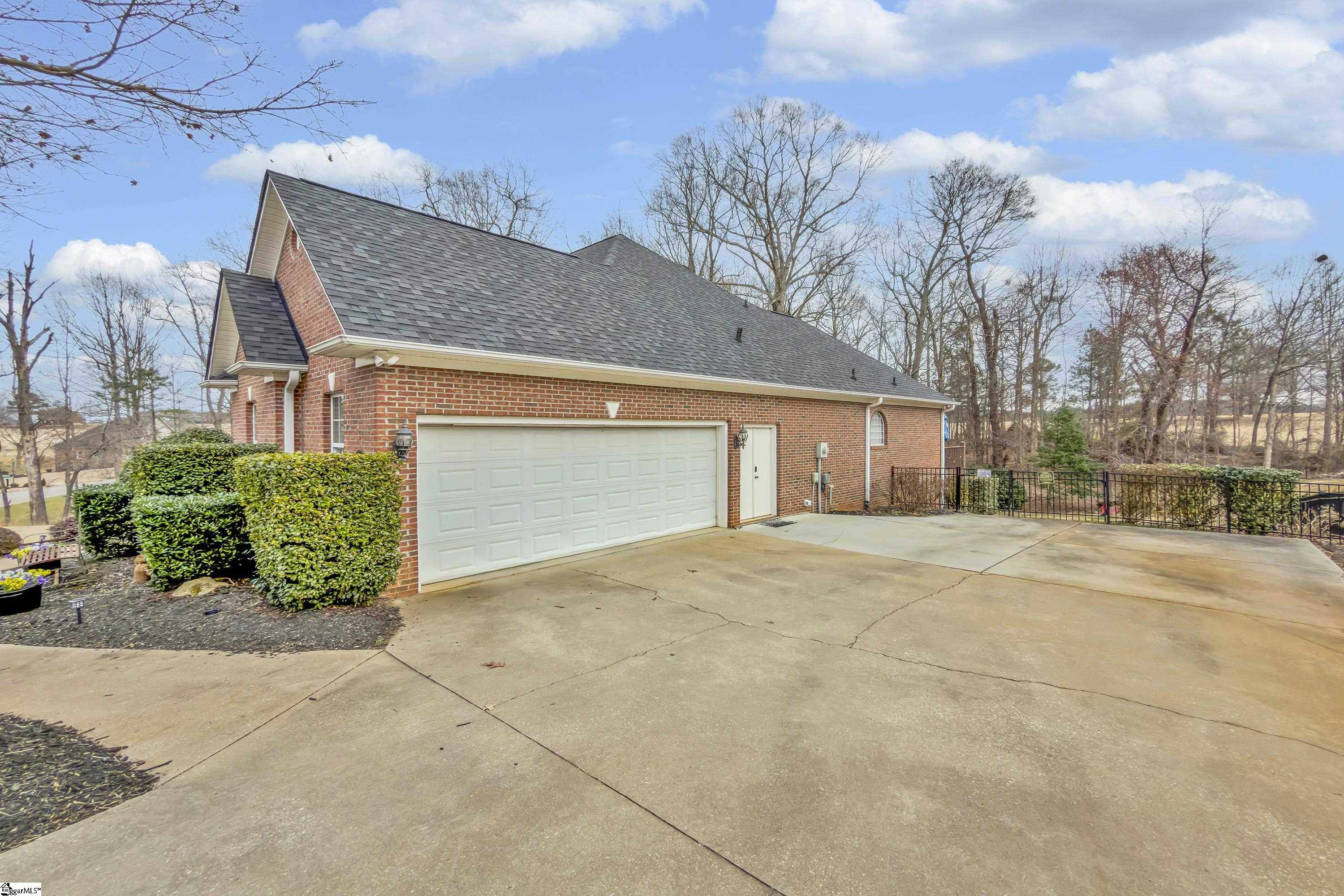 123 N Woodfin Ridge Drive Inman, SC 29349